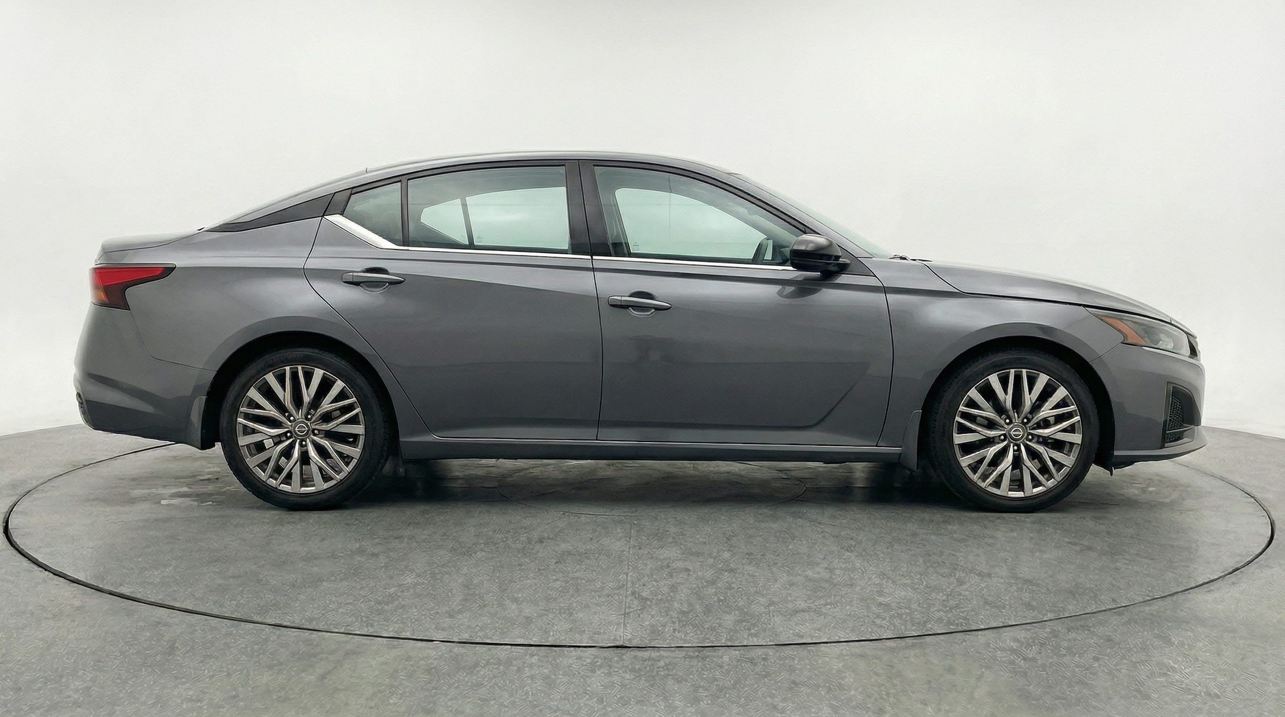 Thumbnail: 2025 Nissan Altima - 8