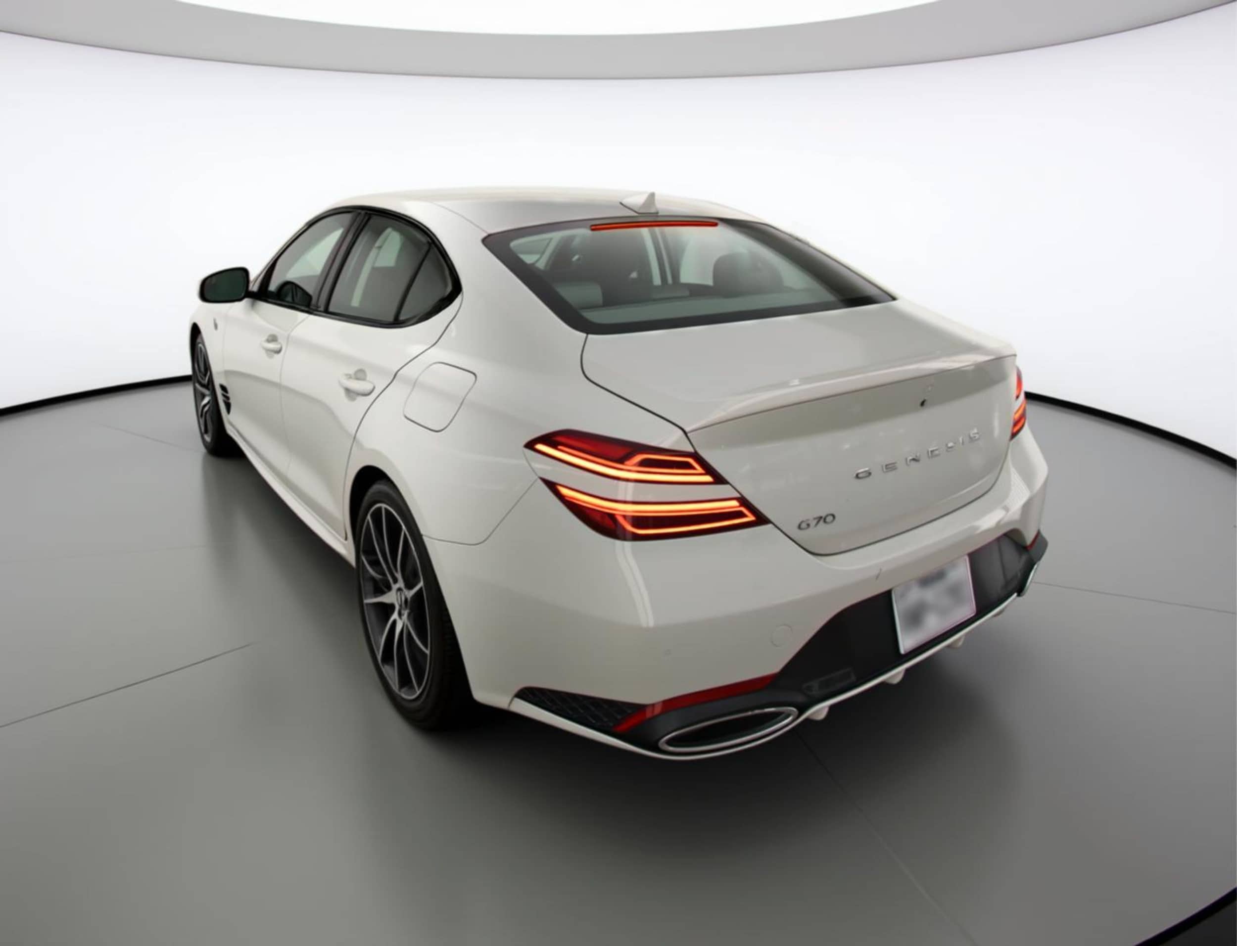 Thumbnail: 2025 Genesis G70 - 5