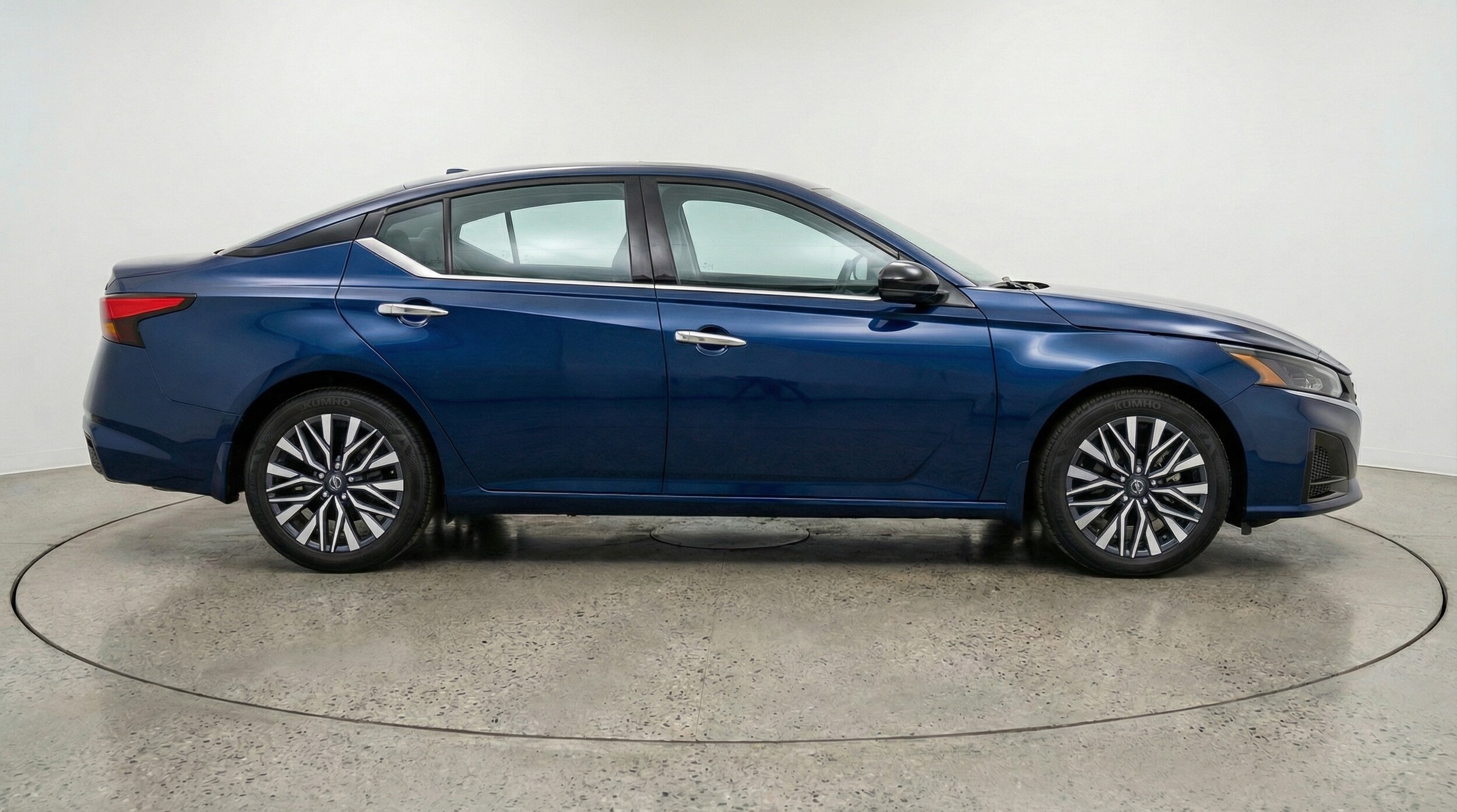 Thumbnail: 2025 Nissan Altima - 8