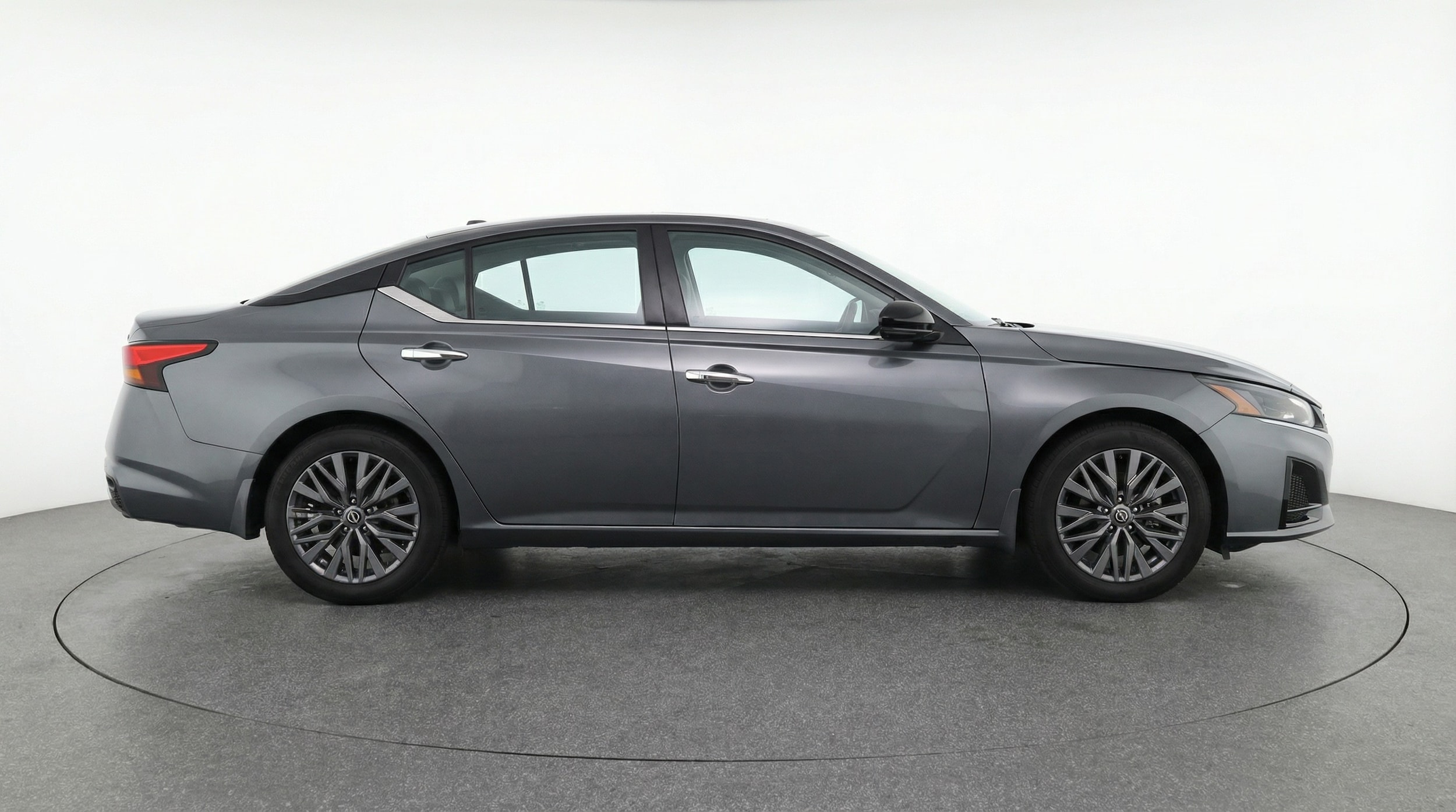 Thumbnail: 2025 Nissan Altima - 8