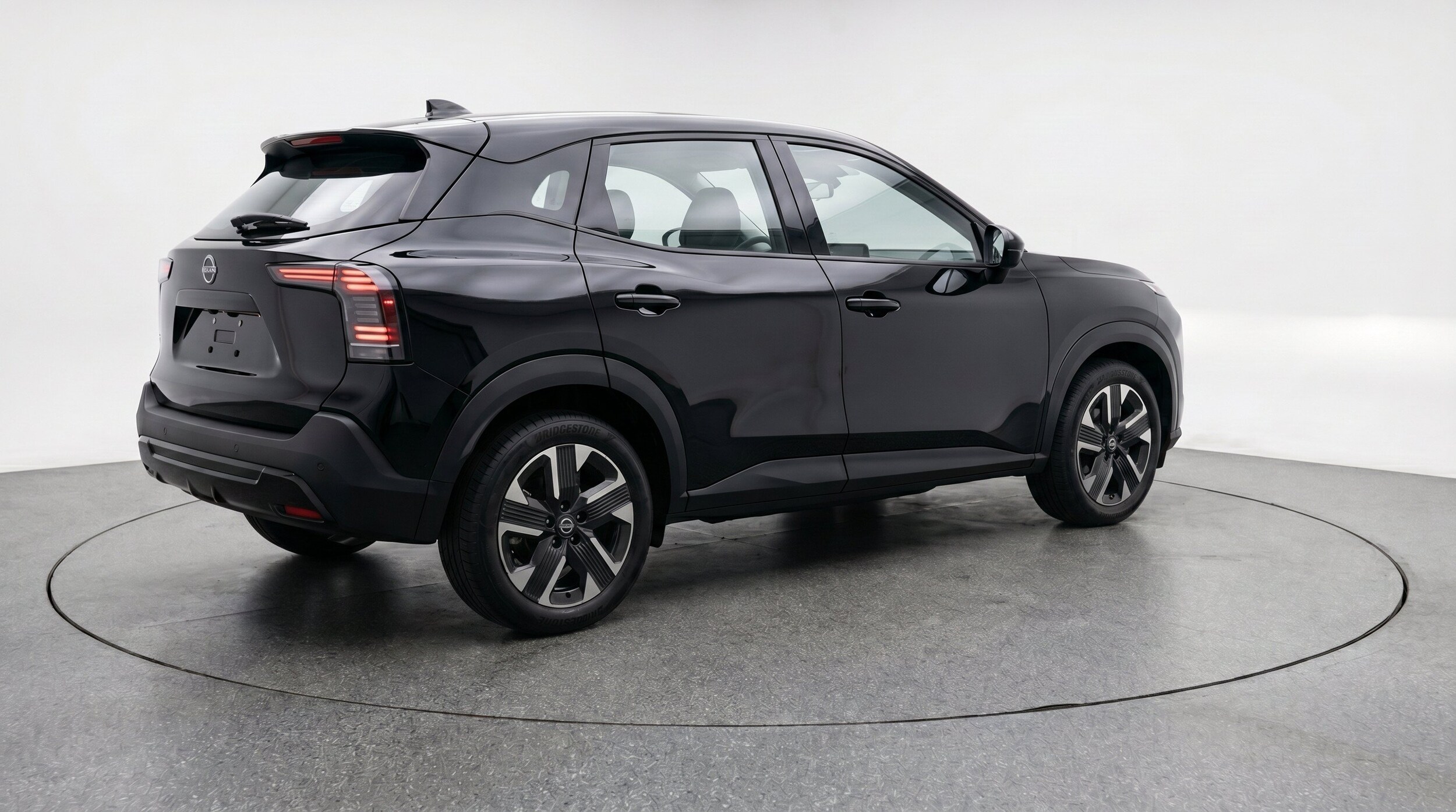 Thumbnail: 2026 Nissan Kicks - 9