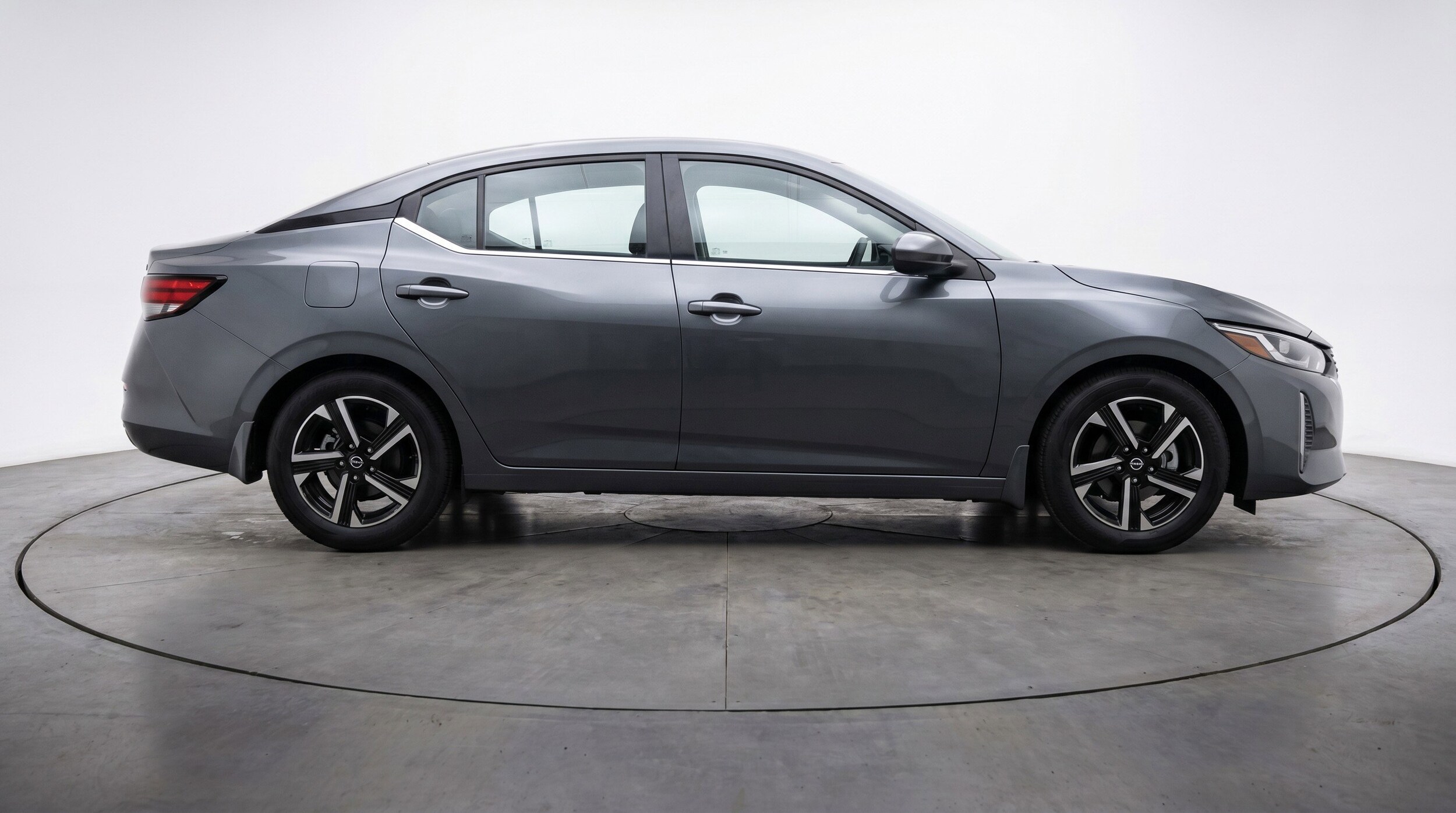 Thumbnail: 2025 Nissan Sentra - 11