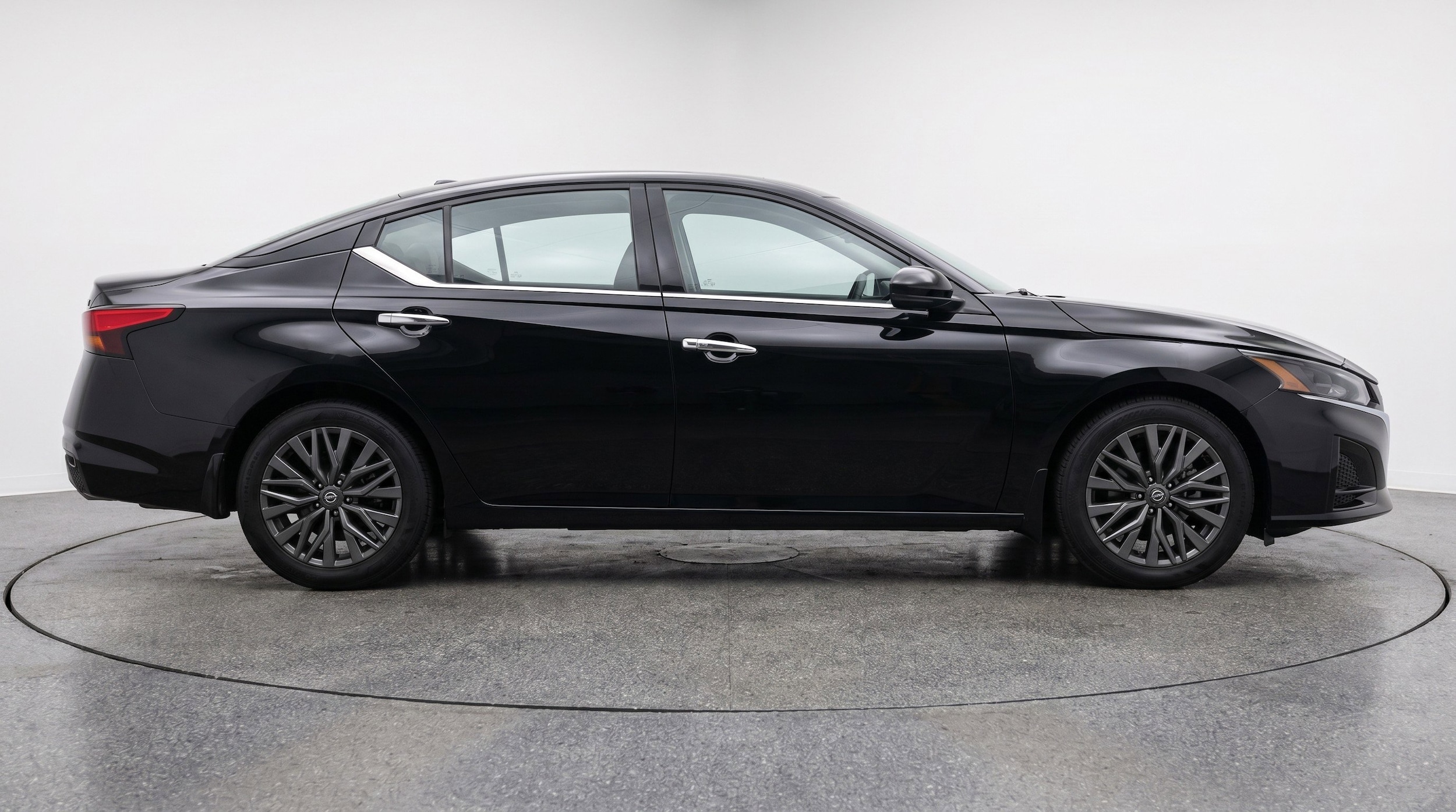 Thumbnail: 2025 Nissan Altima - 11