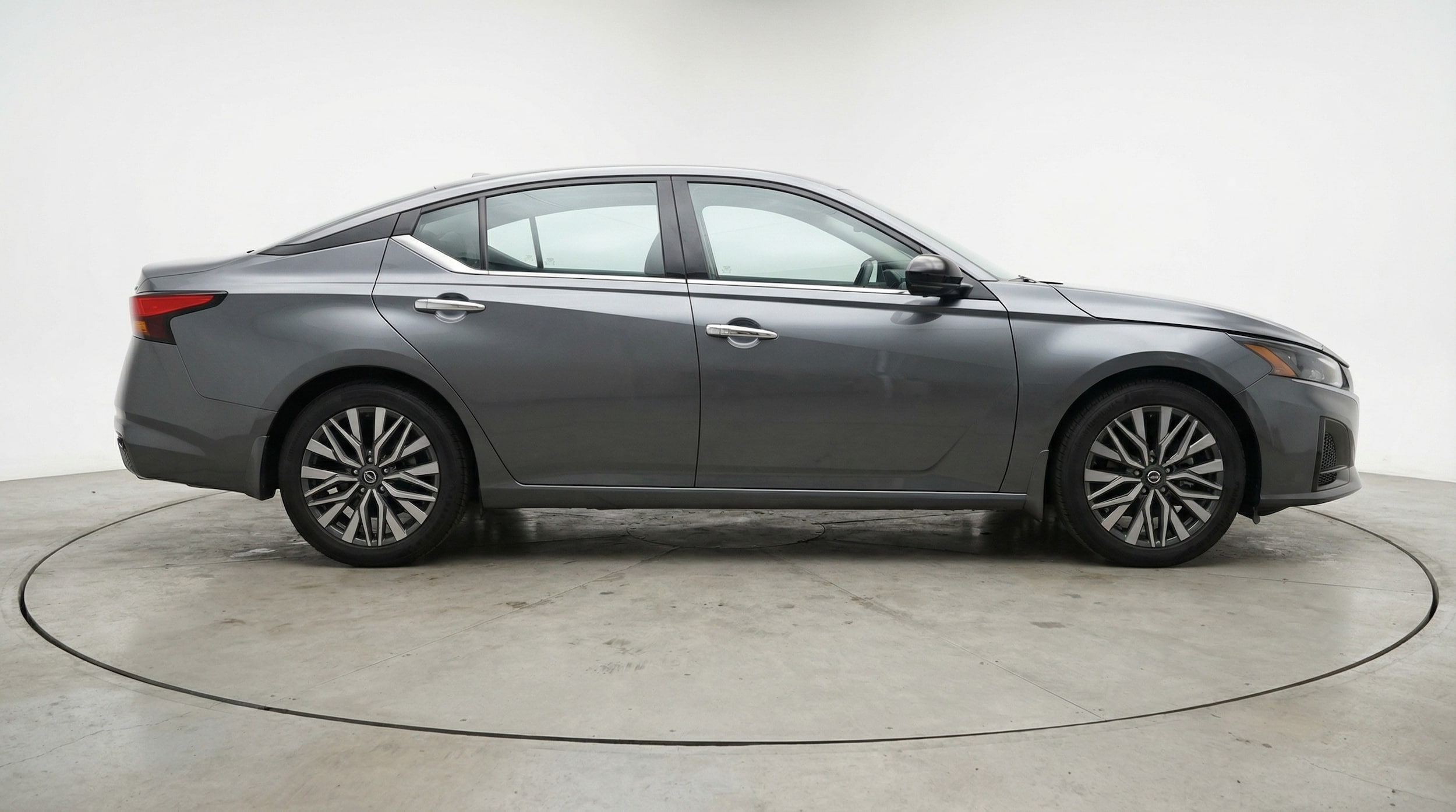 Thumbnail: 2025 Nissan Altima - 8