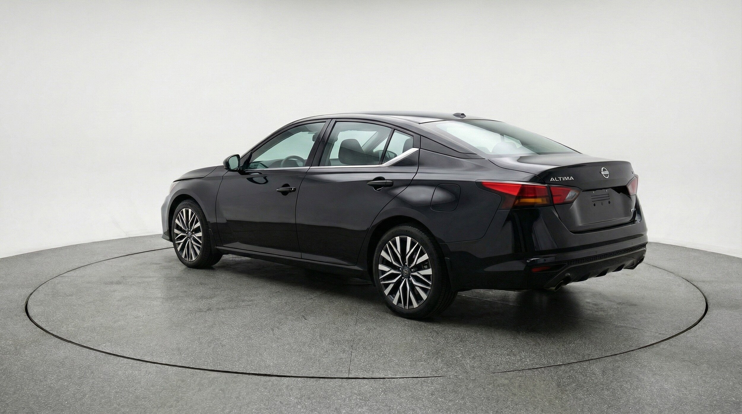 Thumbnail: 2025 Nissan Altima - 6