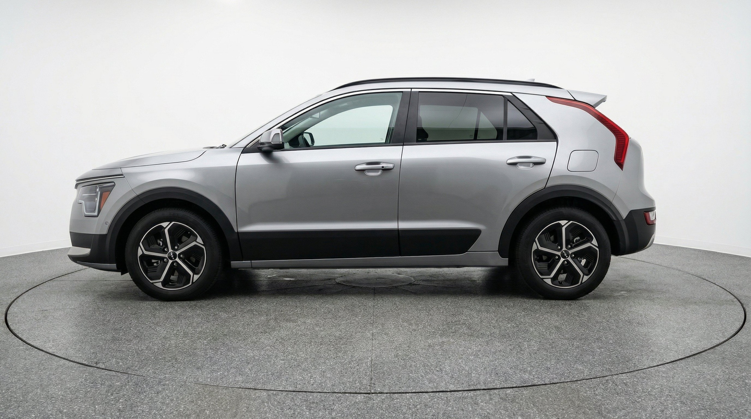 Thumbnail: 2026 Kia Niro - 5