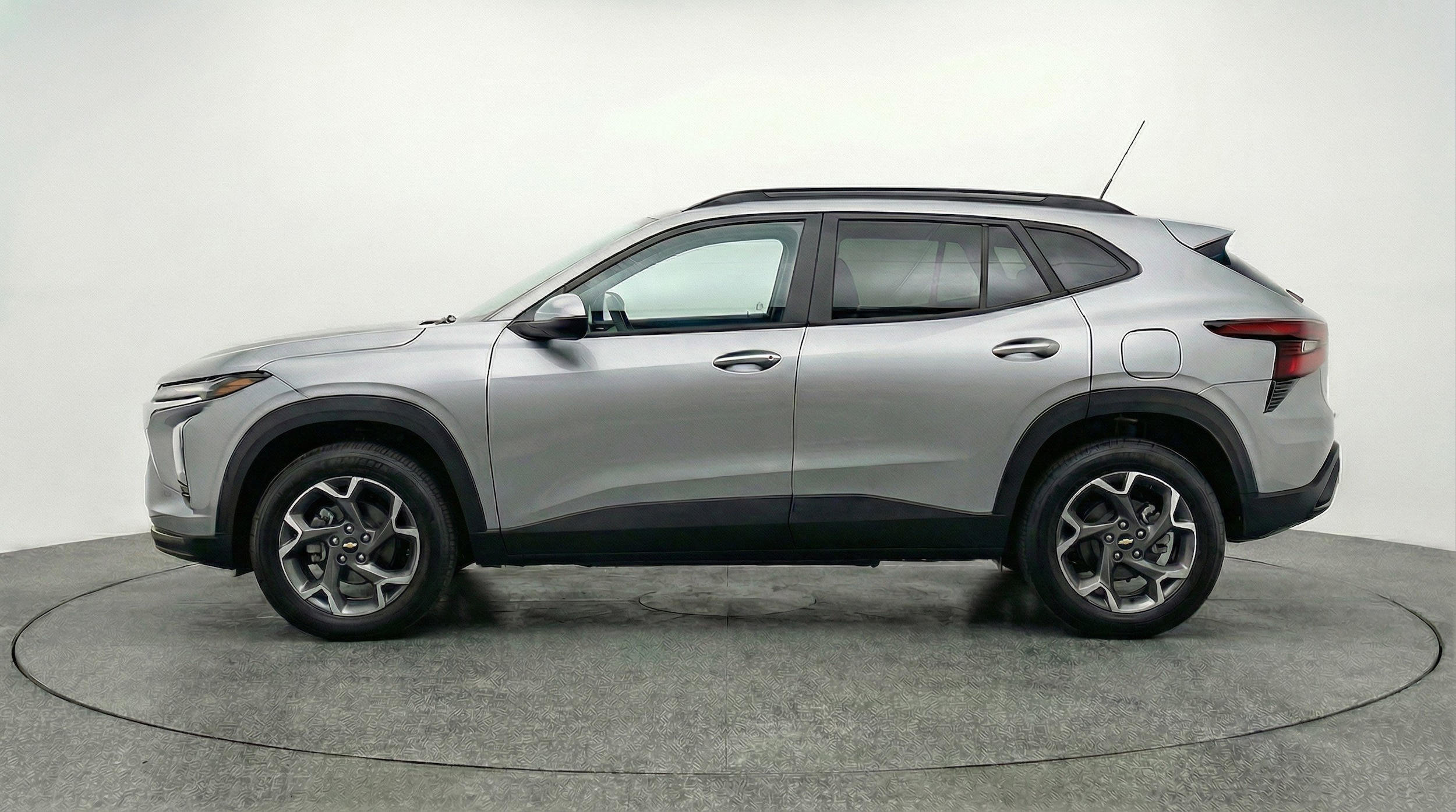 Thumbnail: 2025 Chevrolet Trax - 5