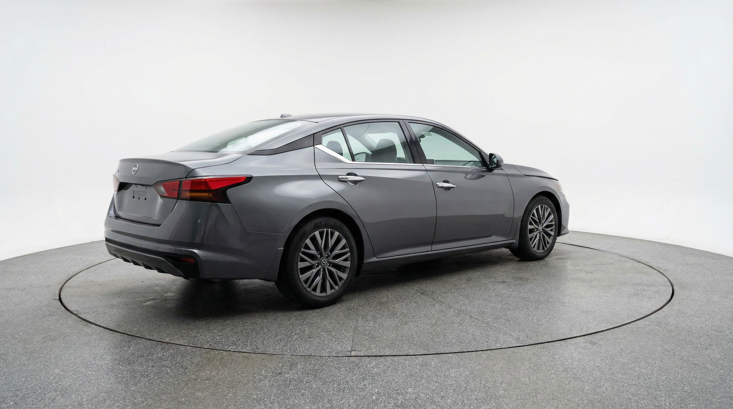 Thumbnail: 2025 Nissan Altima - 9