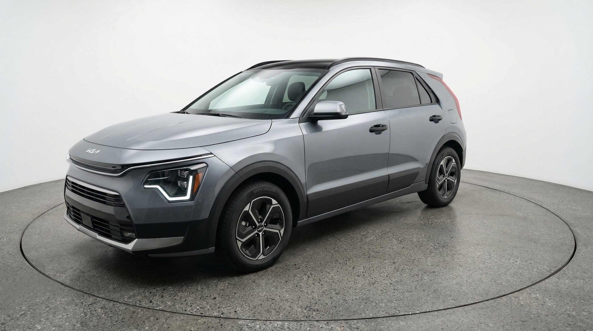 Thumbnail: 2026 Kia Niro - 3