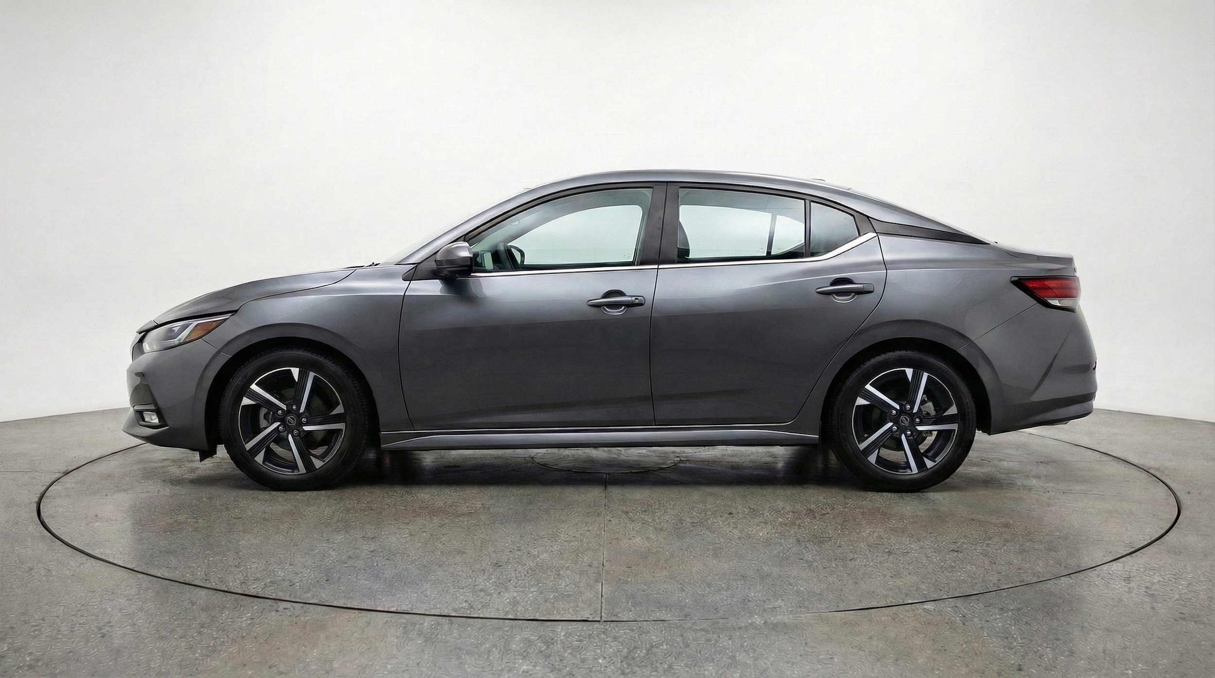 Thumbnail: 2025 Nissan Sentra - 5