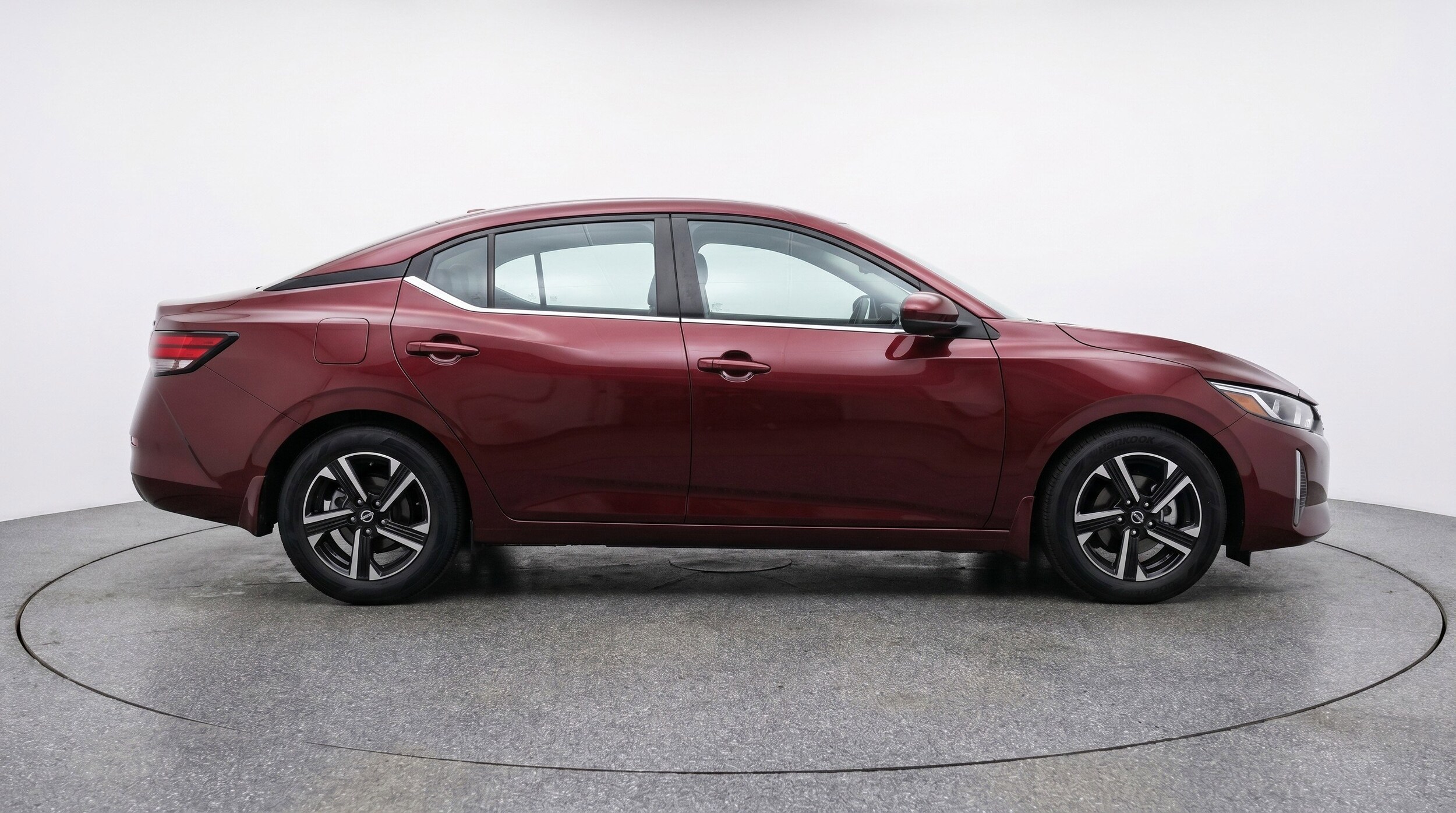 Thumbnail: 2025 Nissan Sentra - 11