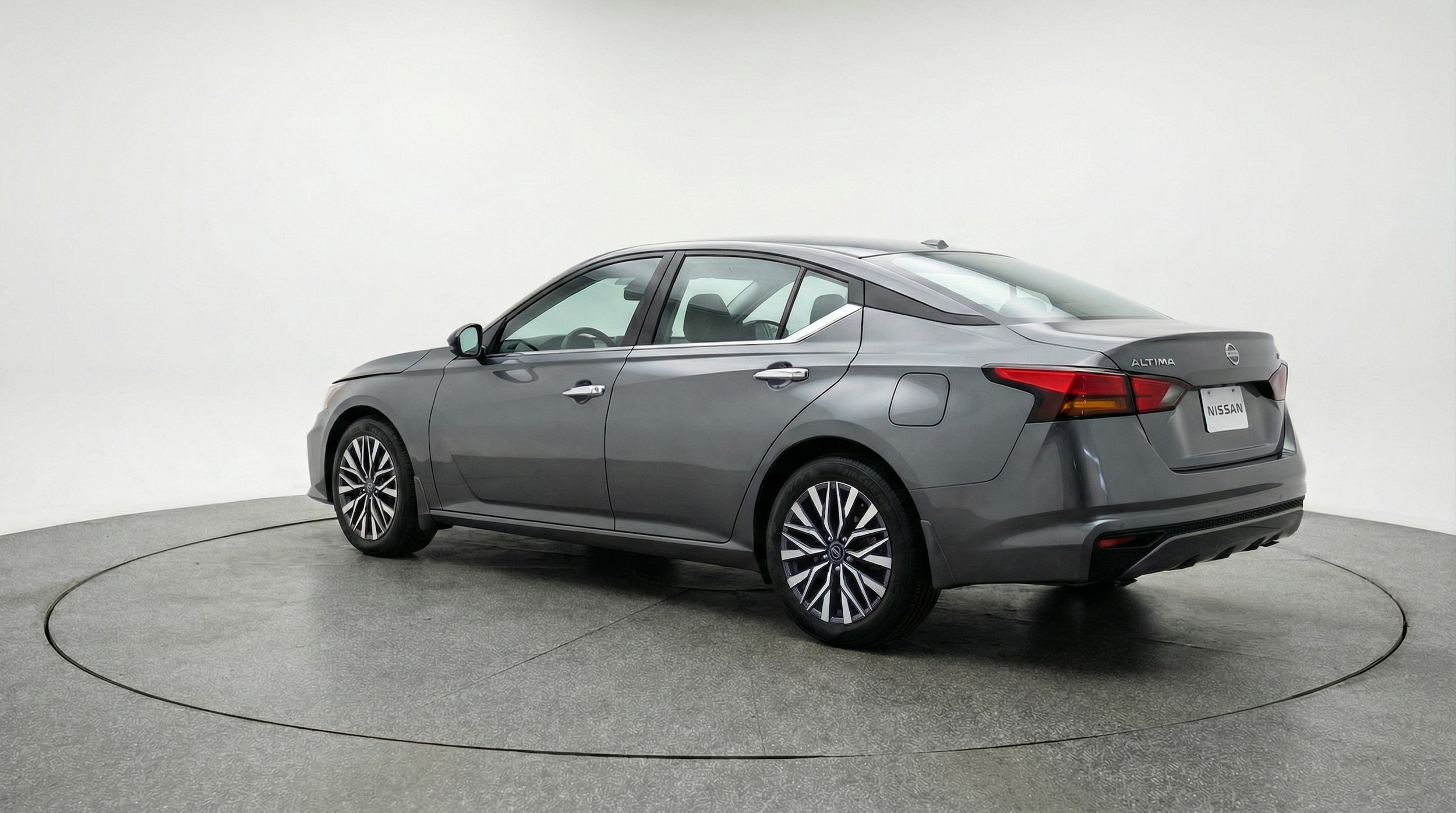 Thumbnail: 2025 Nissan Altima - 5