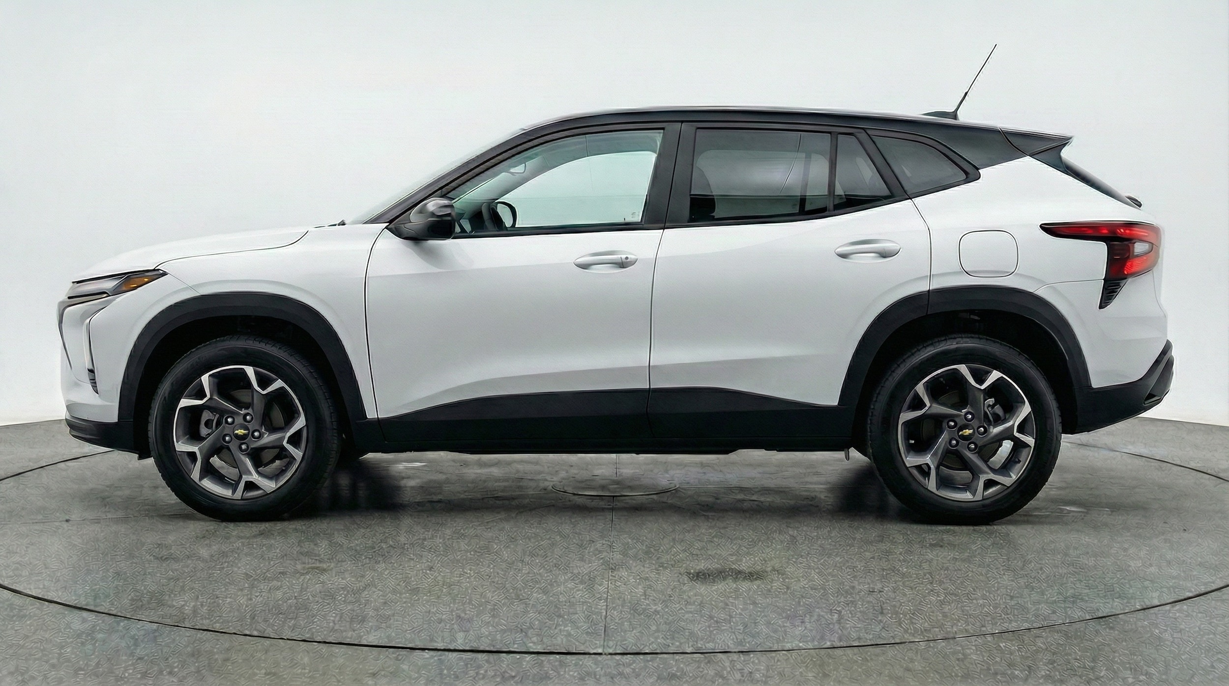 Thumbnail: 2025 Chevrolet Trax - 4