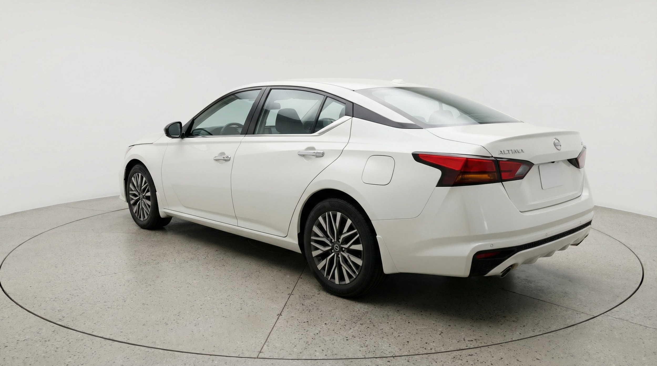 Thumbnail: 2025 Nissan Altima - 5