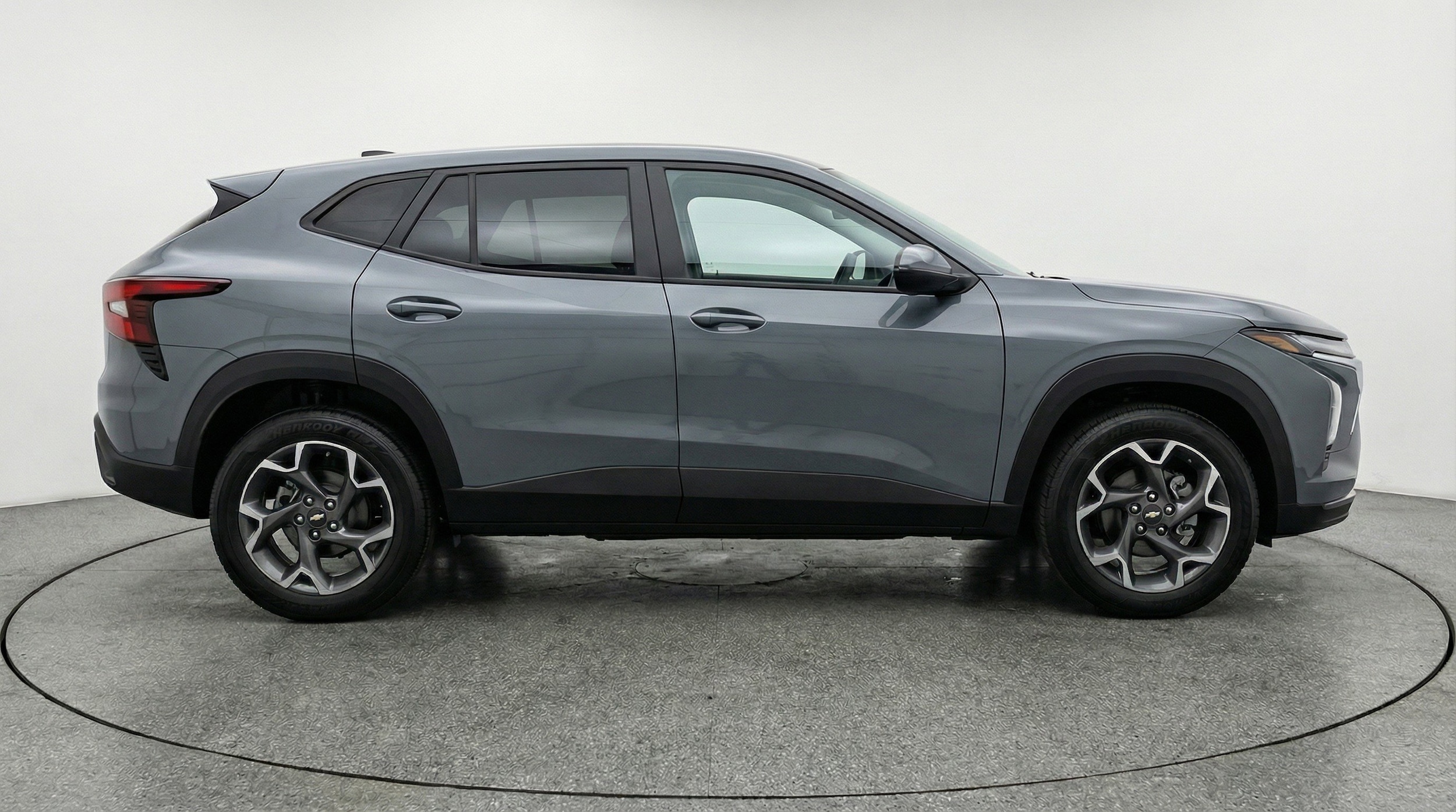 Thumbnail: 2025 Chevrolet Trax - 11
