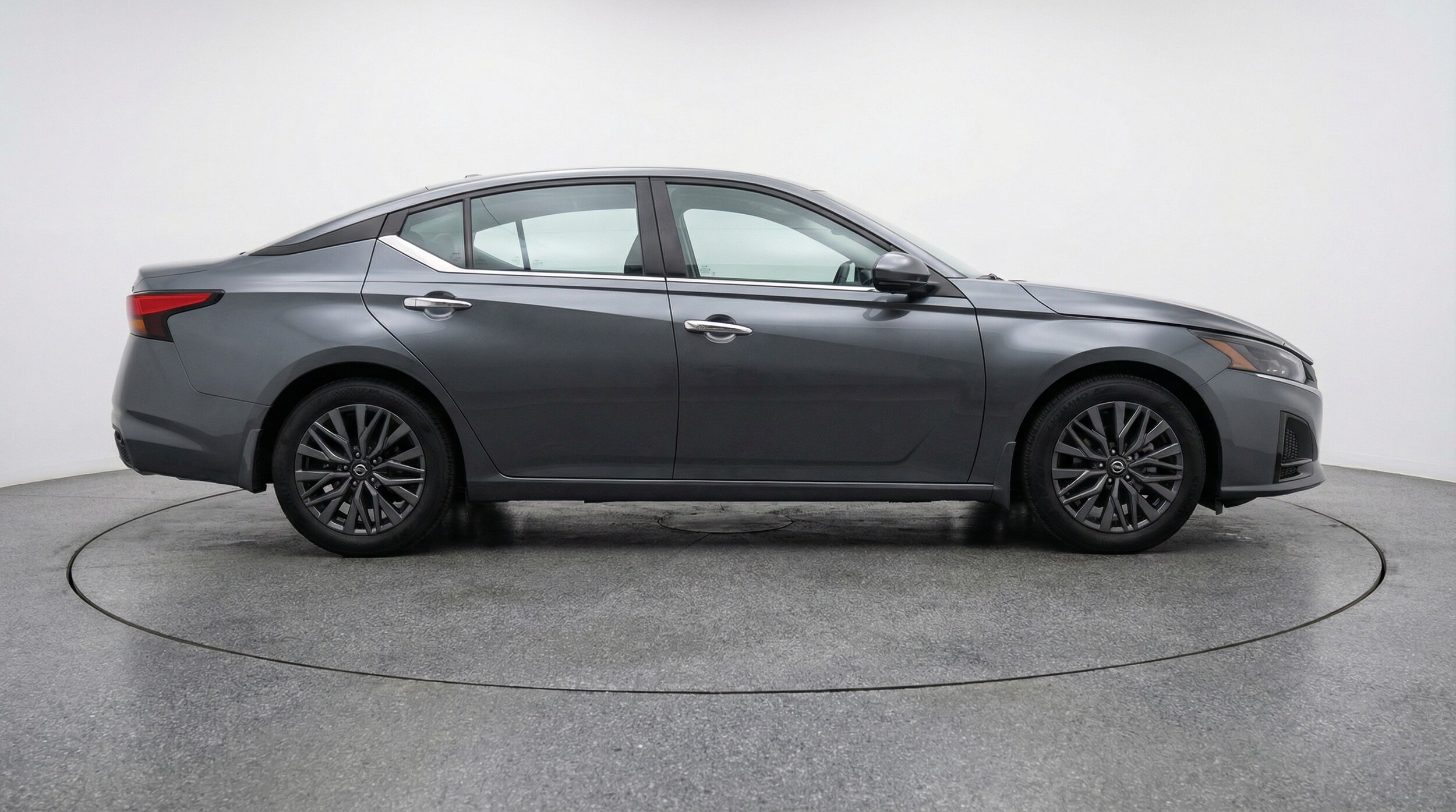 Thumbnail: 2025 Nissan Altima - 8