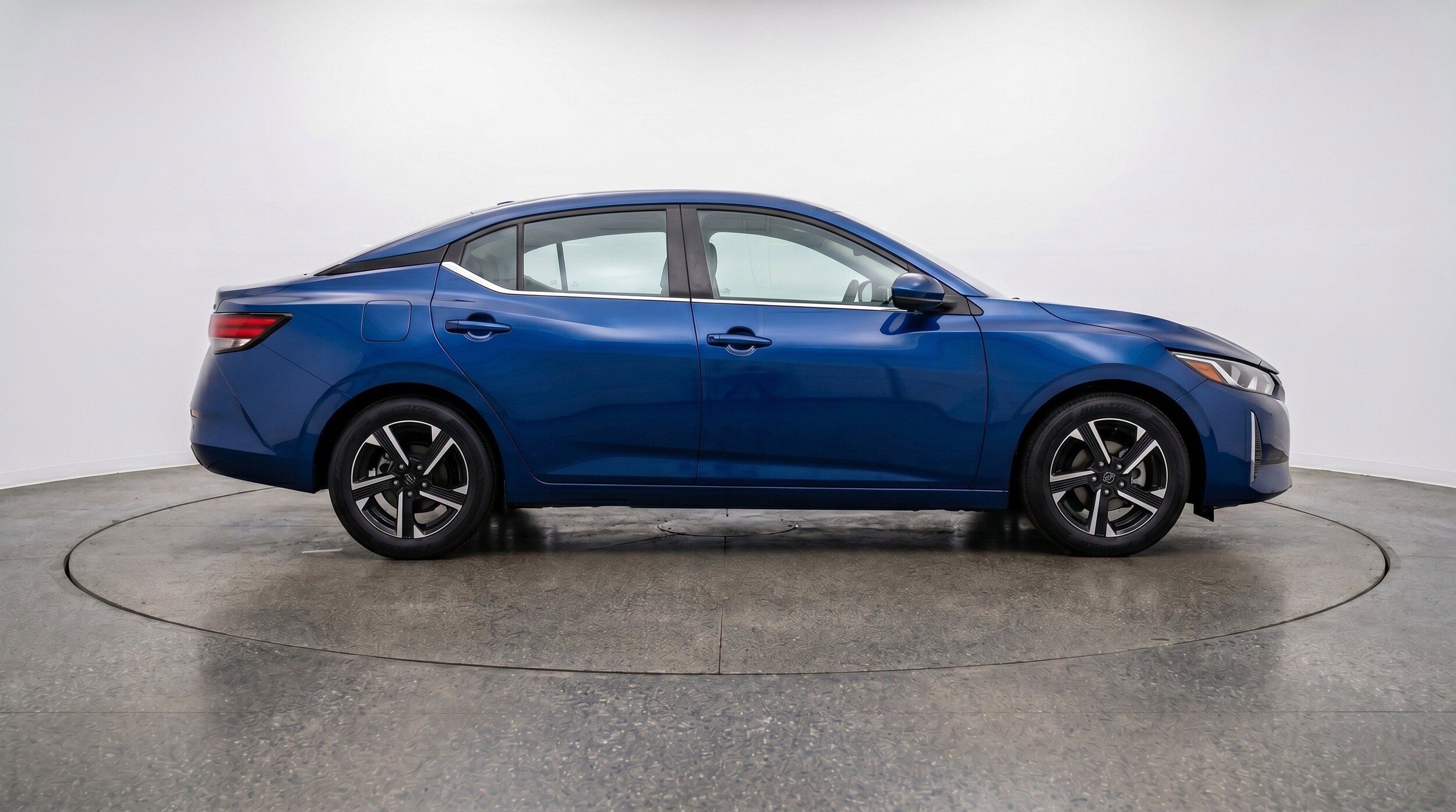 Thumbnail: 2025 Nissan Sentra - 11