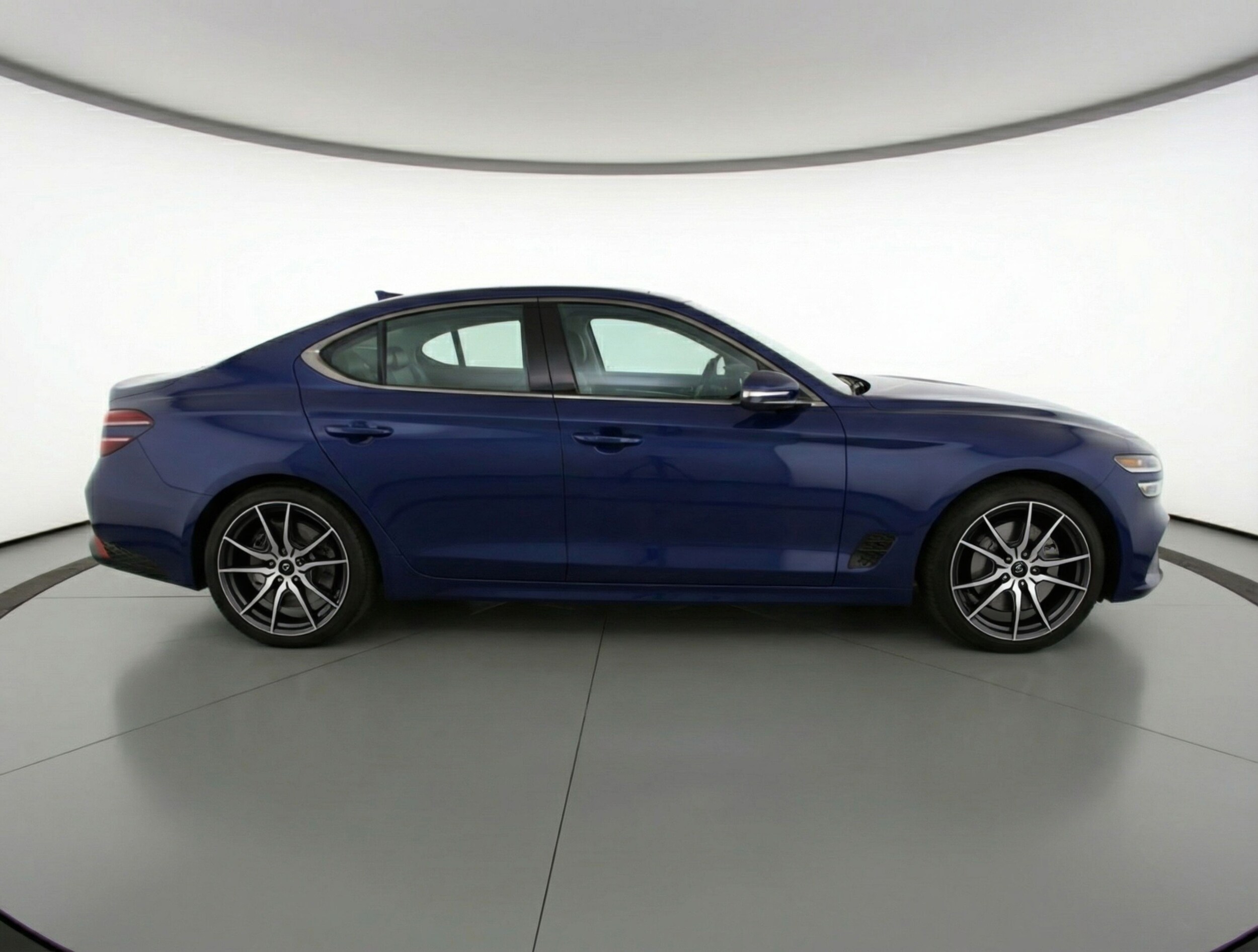 Thumbnail: 2025 Genesis G70 - 8