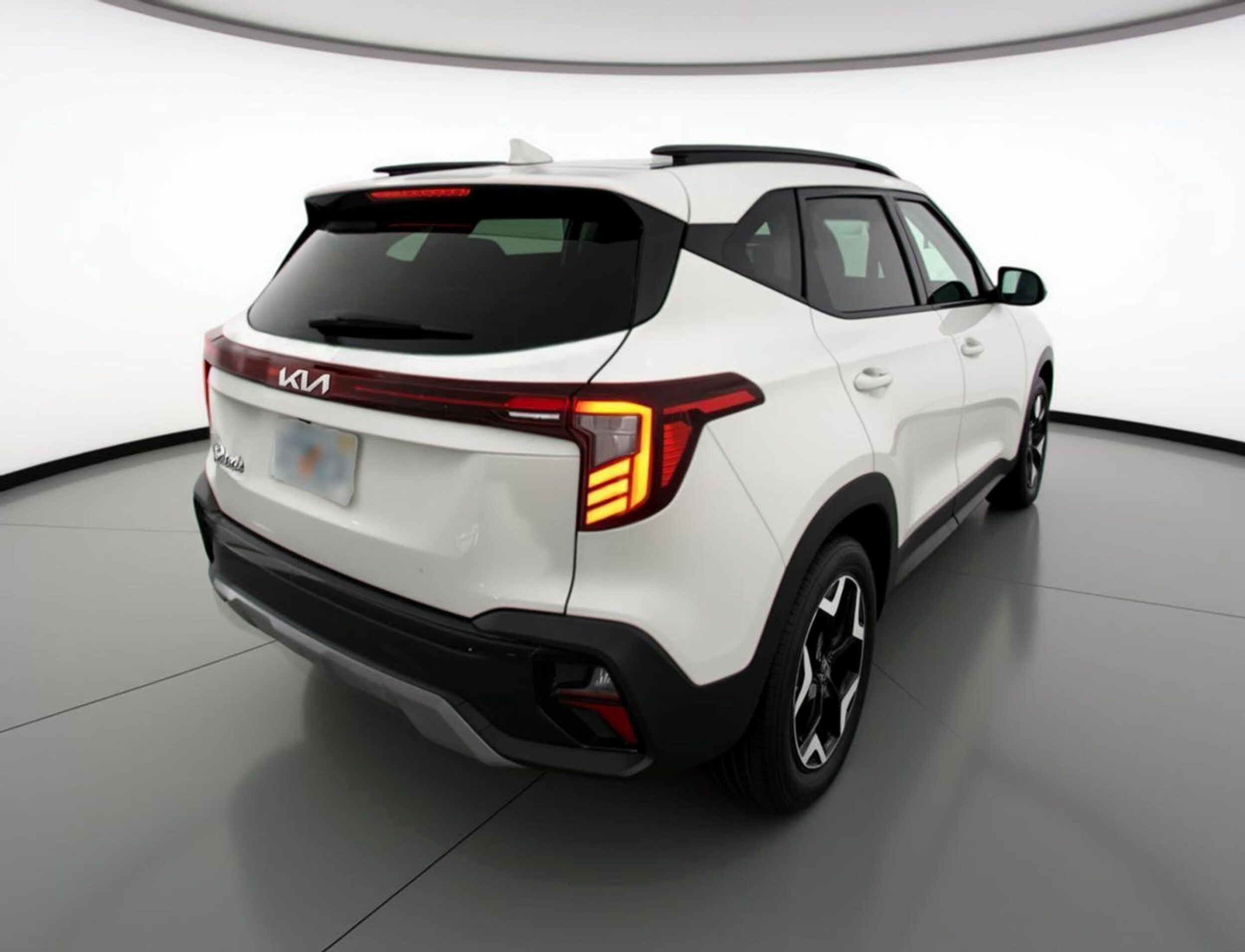 Thumbnail: 2025 Kia Seltos - 9