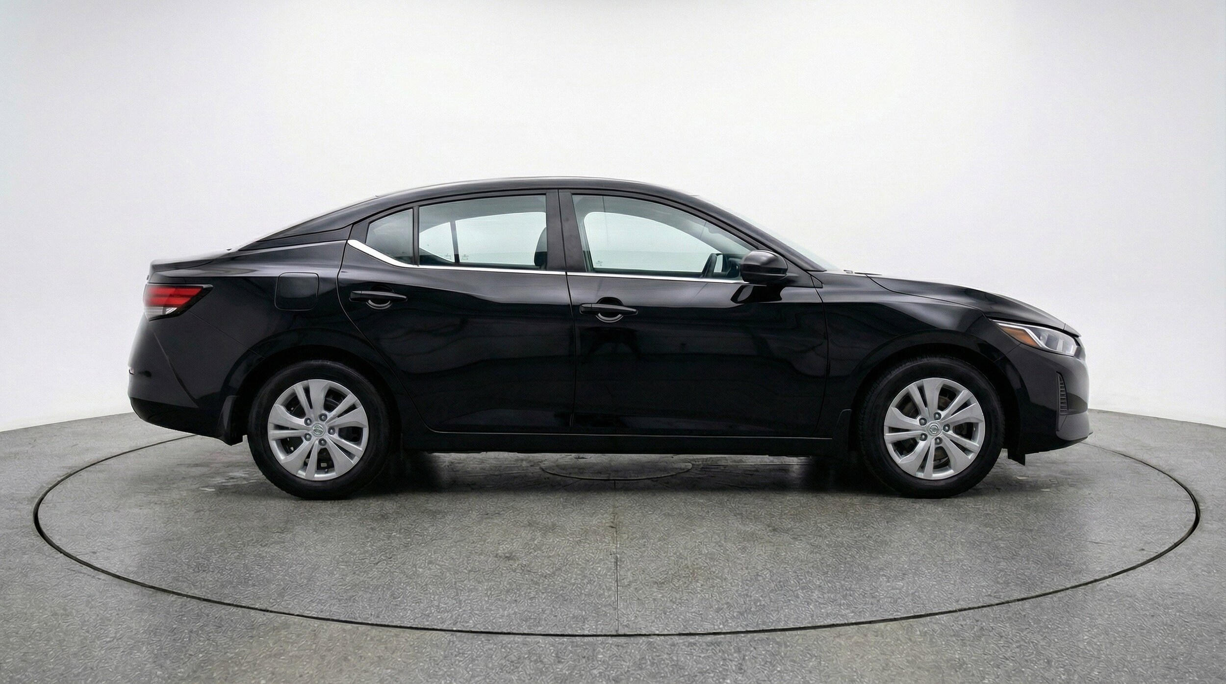 Thumbnail: 2025 Nissan Sentra - 9