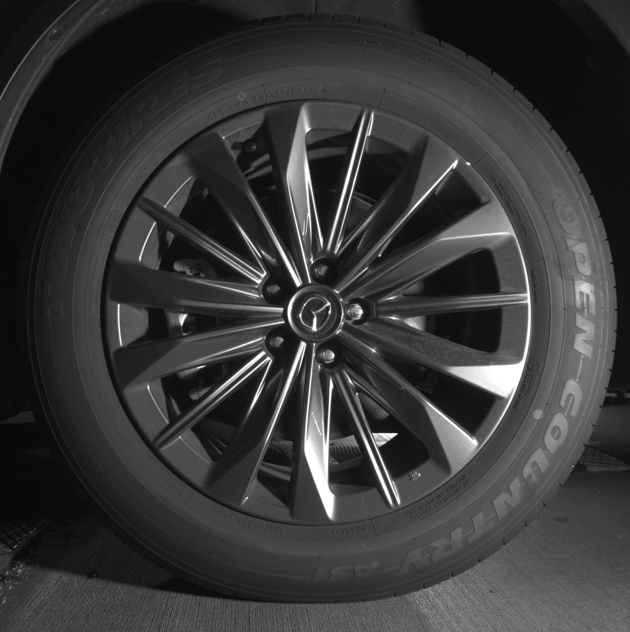 Thumbnail: 2025 Mazda CX-70 - 11