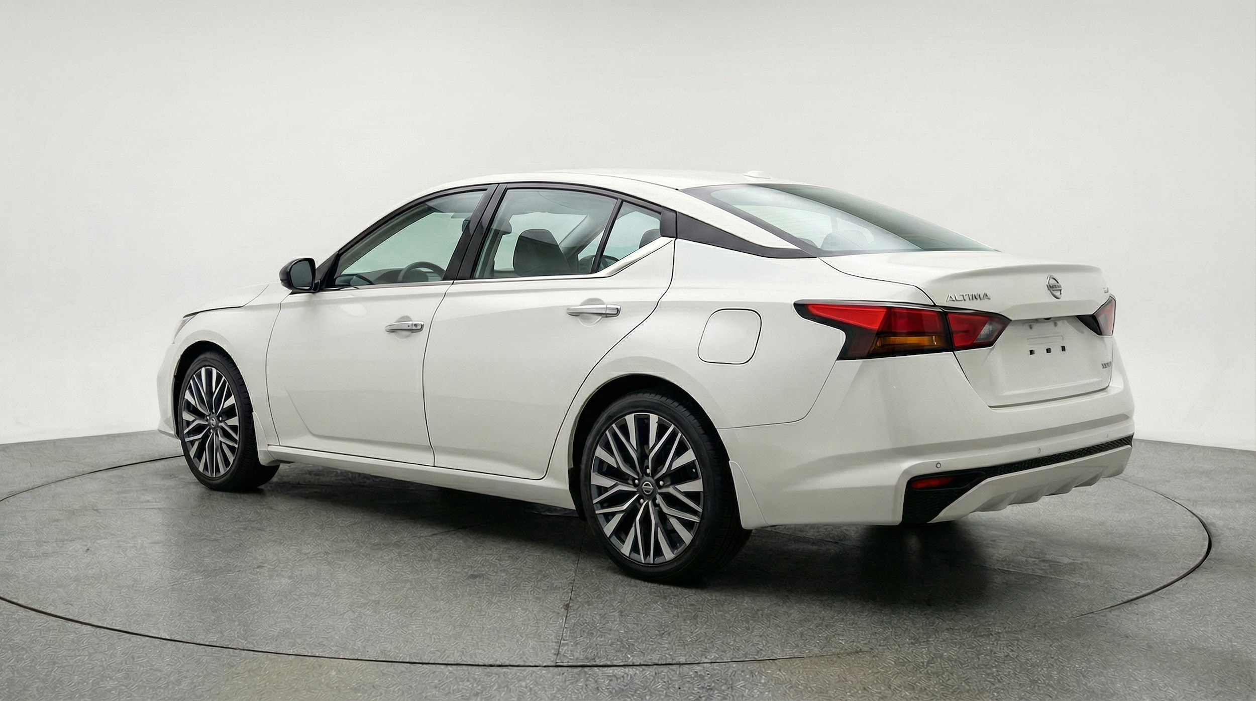 Thumbnail: 2025 Nissan Altima - 5