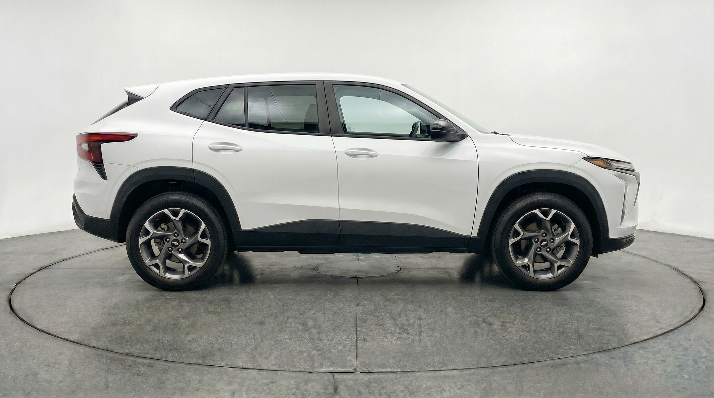 Thumbnail: 2025 Chevrolet Trax - 11