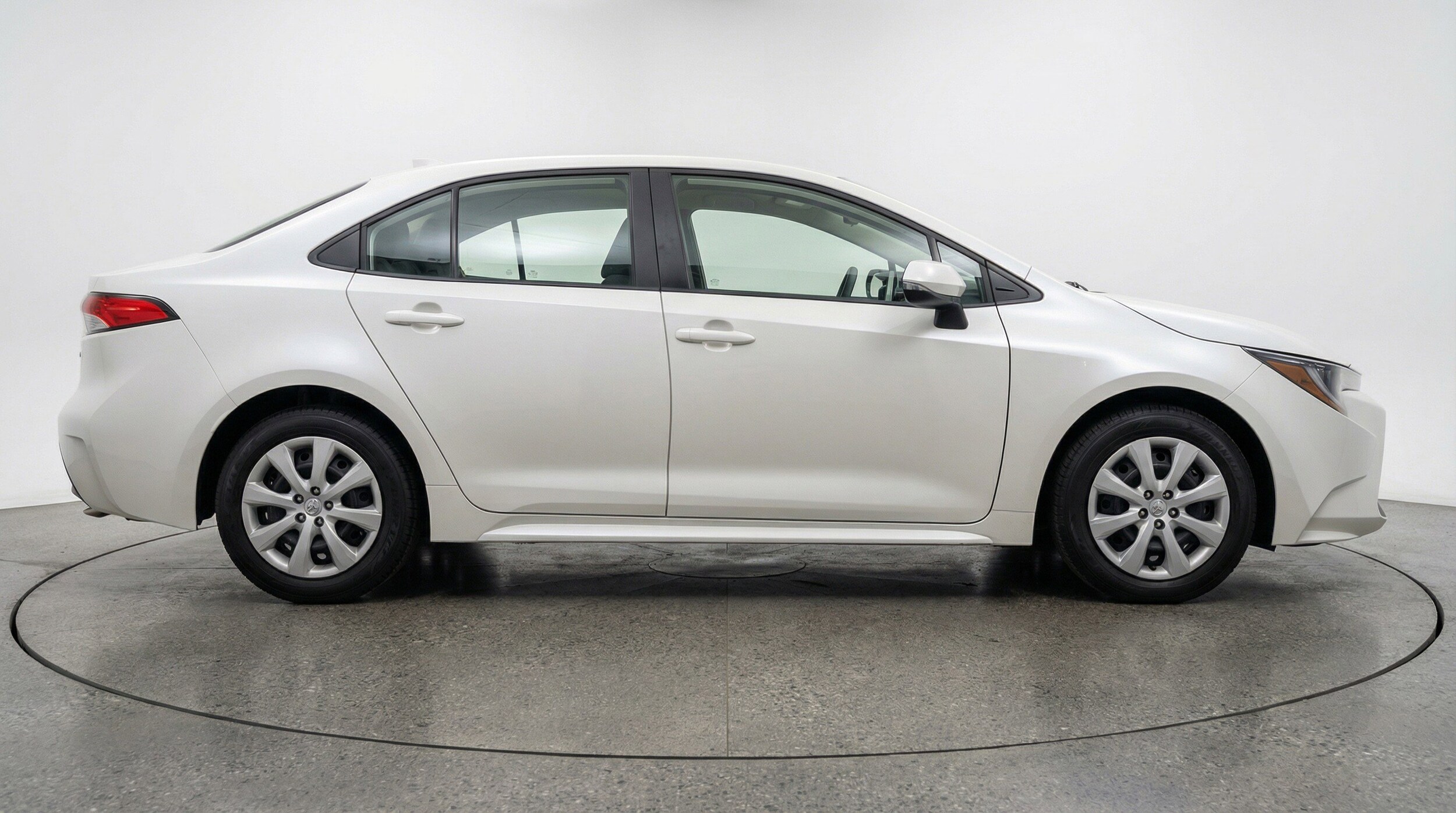 Thumbnail: 2025 Toyota Corolla - 11