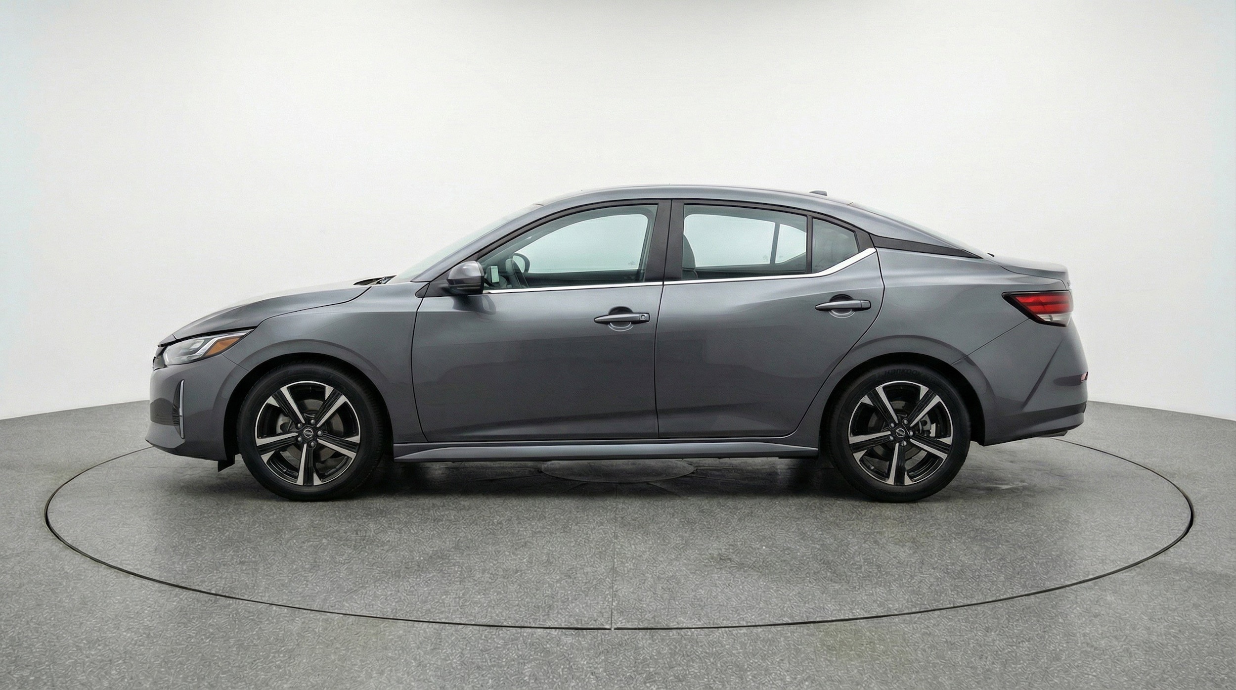 Thumbnail: 2025 Nissan Sentra - 5