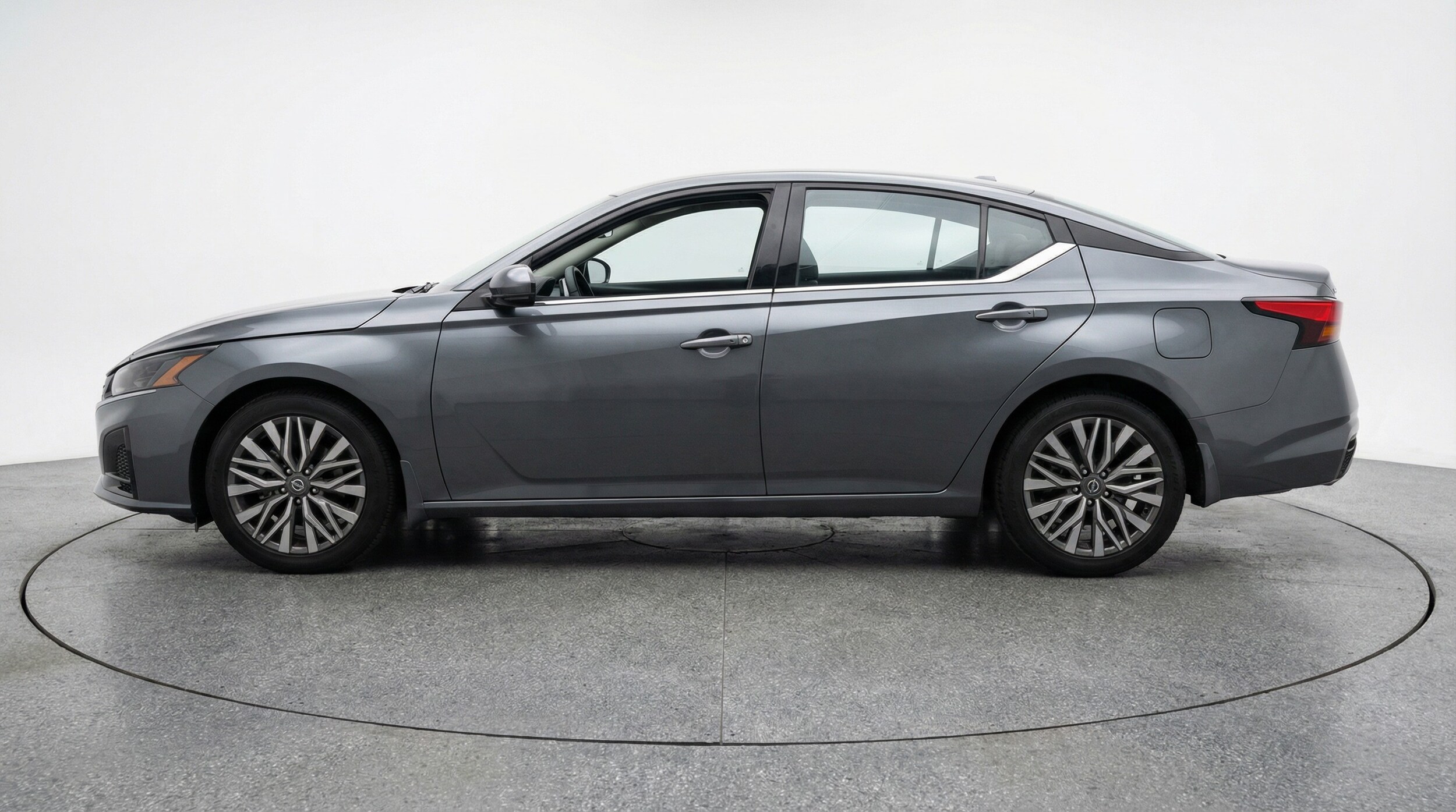 Thumbnail: 2025 Nissan Altima - 4