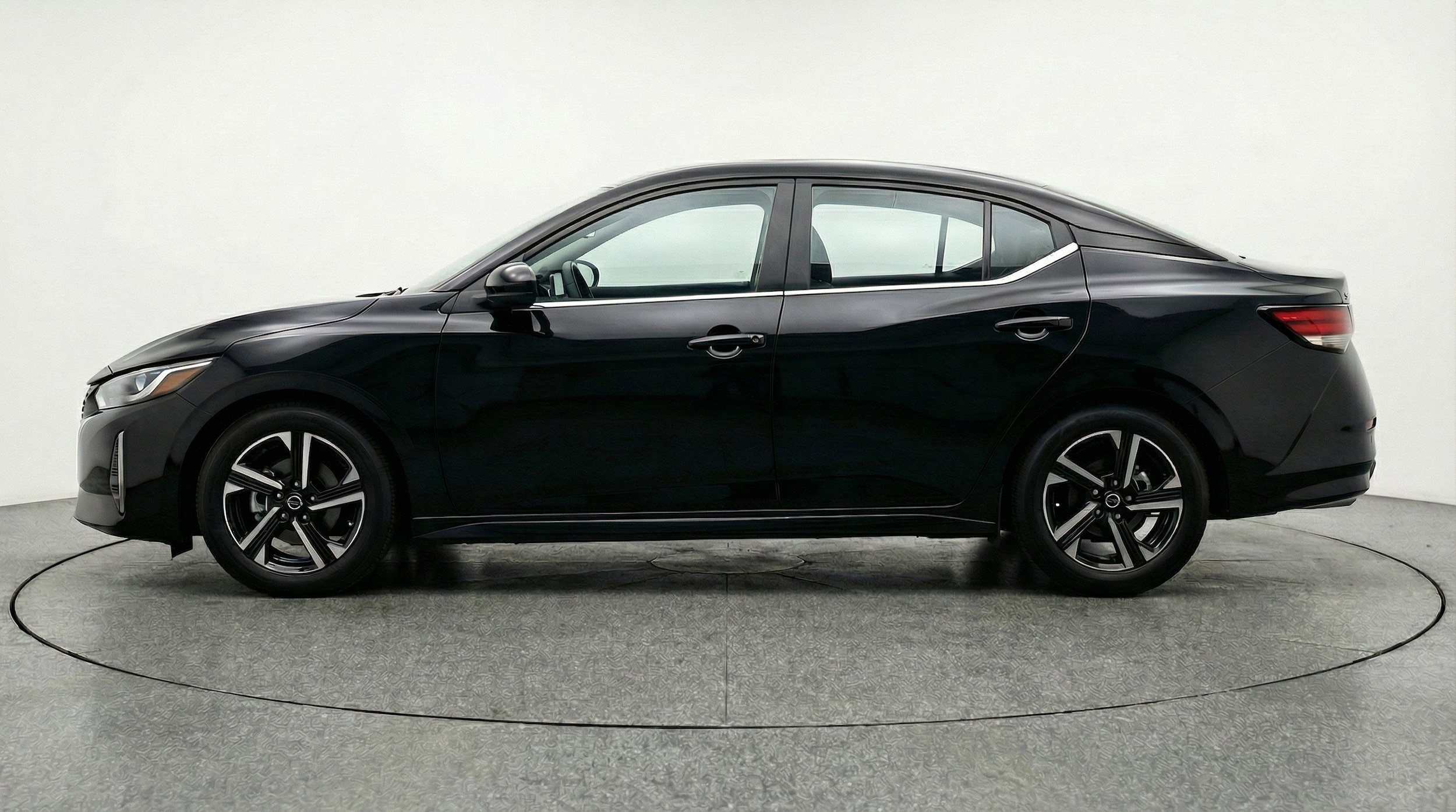 Thumbnail: 2025 Nissan Sentra - 11