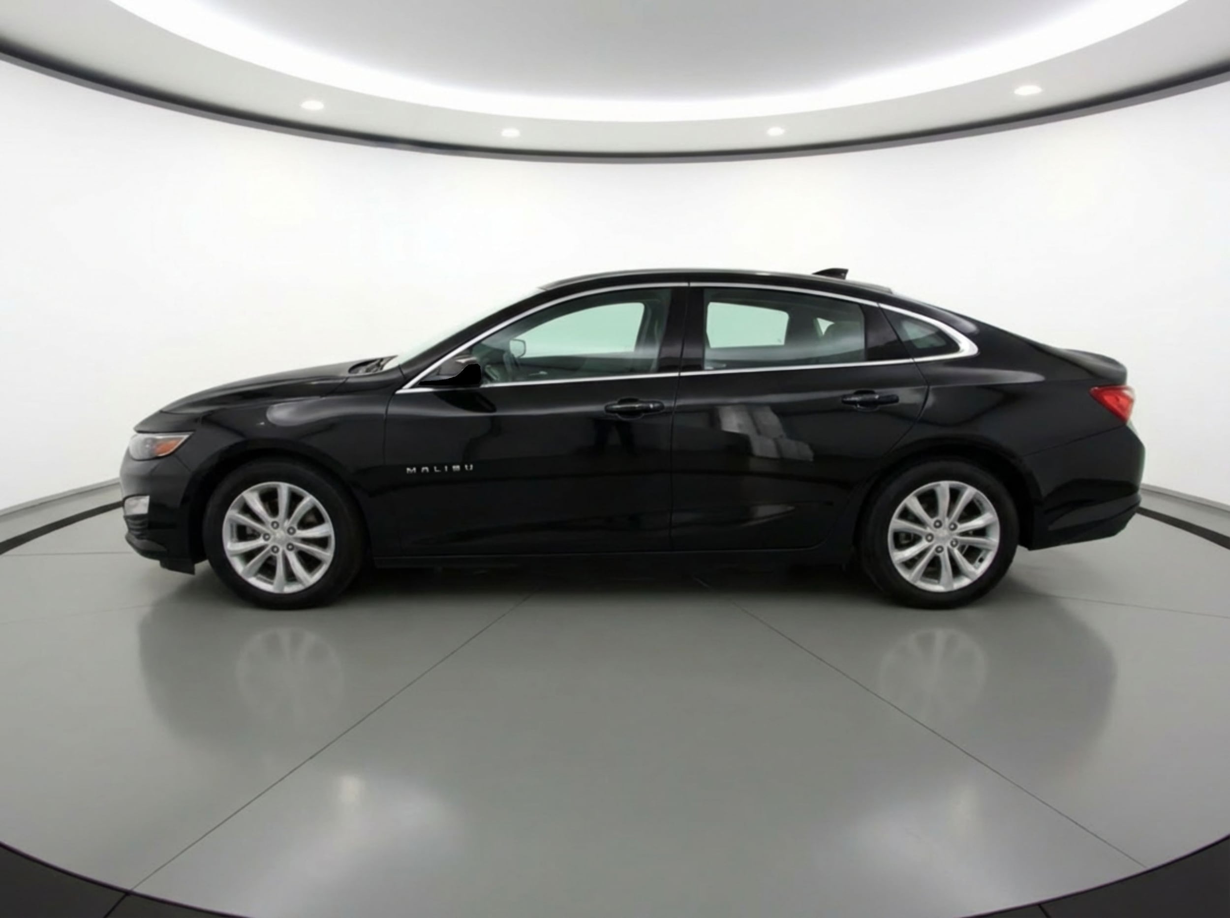 Thumbnail: 2024 Chevrolet Malibu - 4