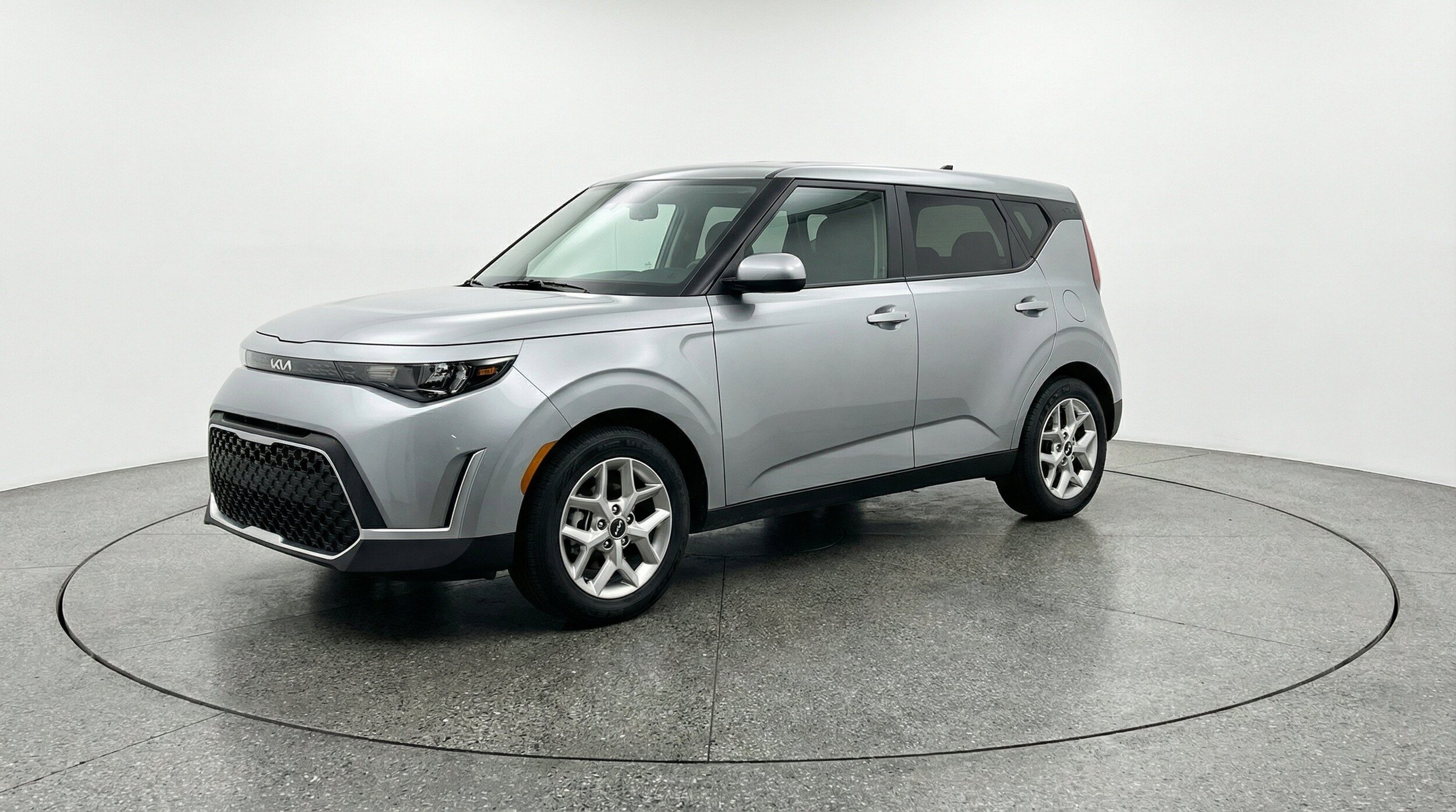 Thumbnail: 2025 Kia Soul - 3