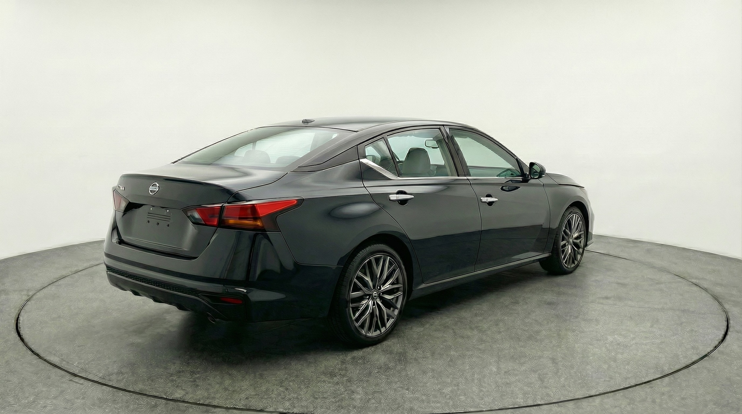 Thumbnail: 2025 Nissan Altima - 7