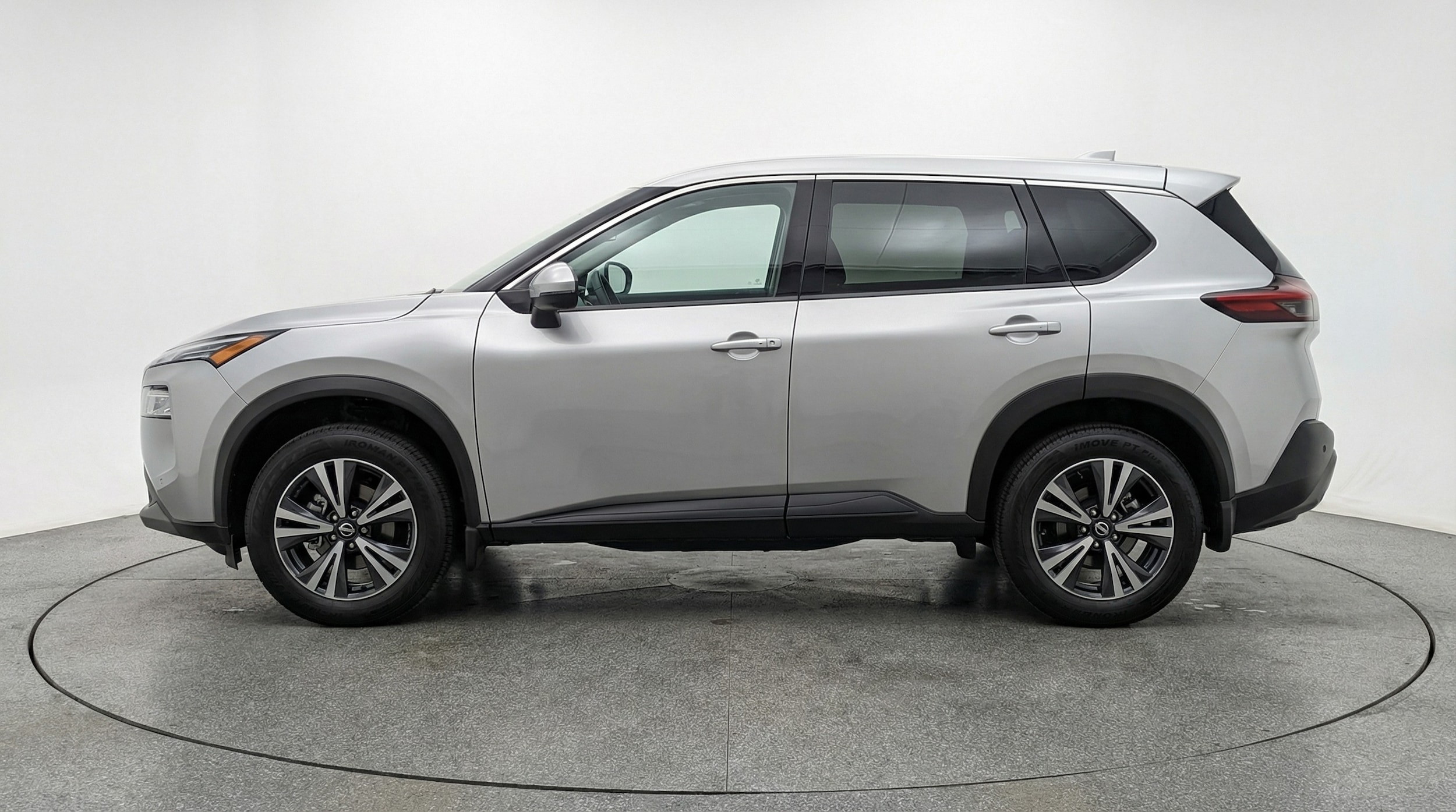 Thumbnail: 2025 Nissan Rogue - 4