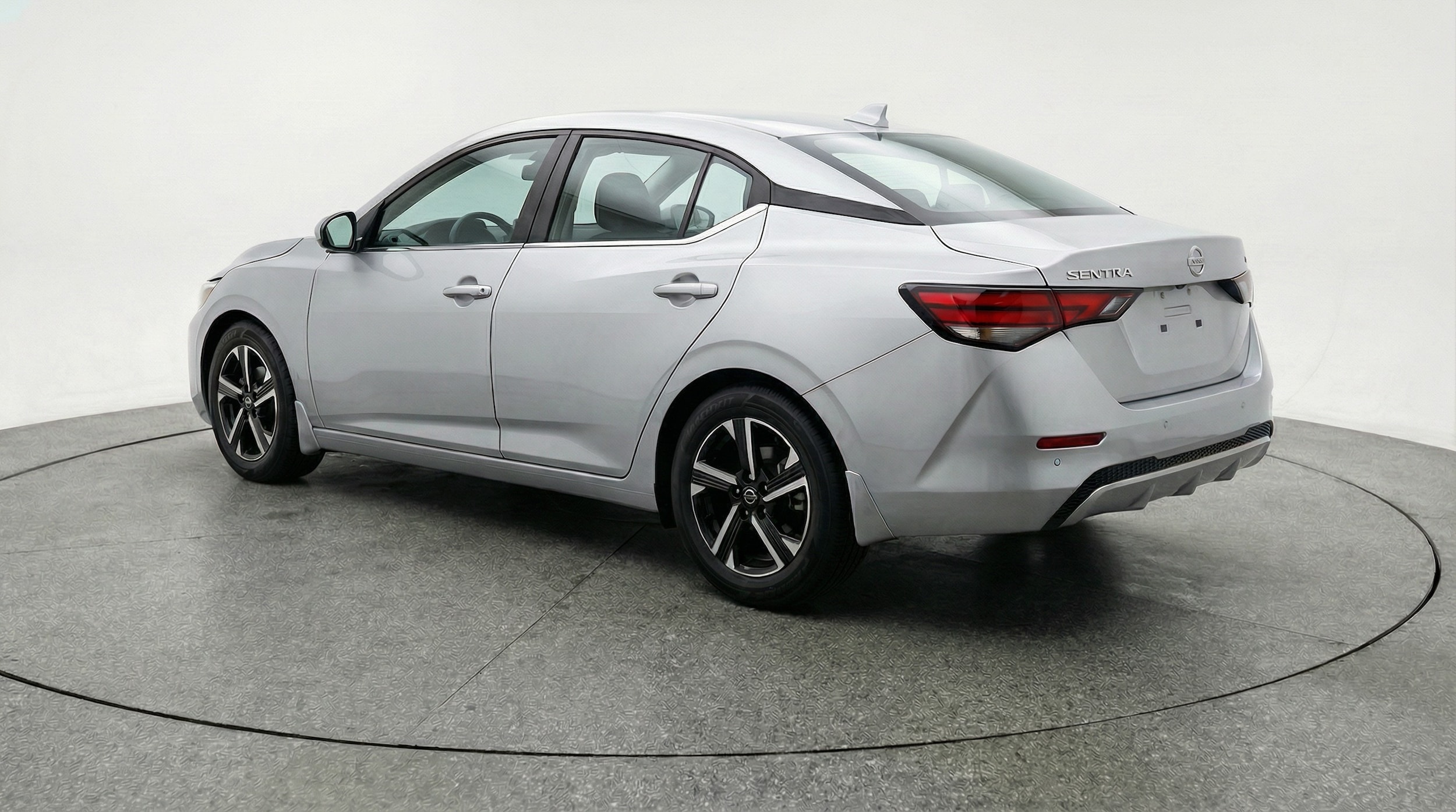 Thumbnail: 2025 Nissan Sentra - 5