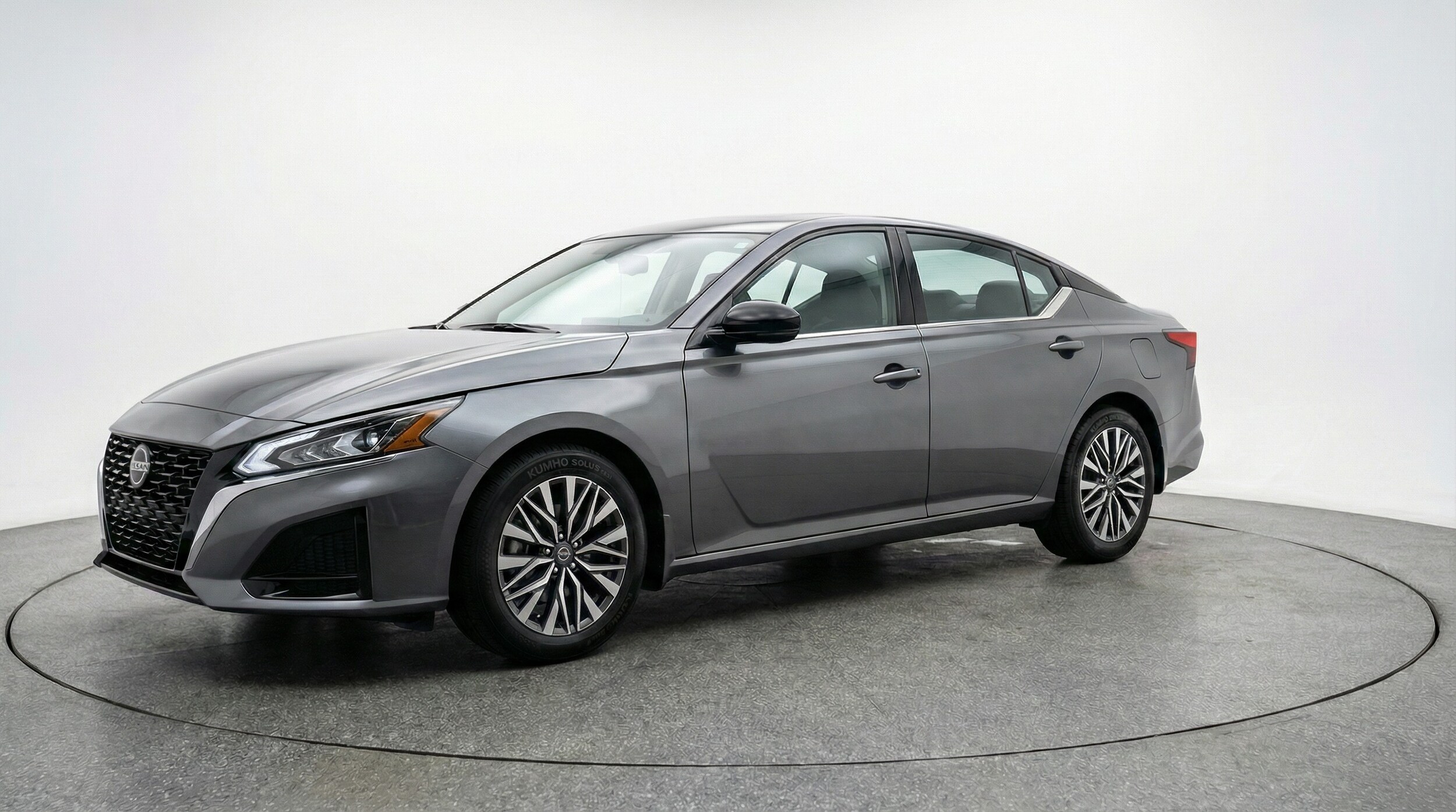 Thumbnail: 2025 Nissan Altima - 3