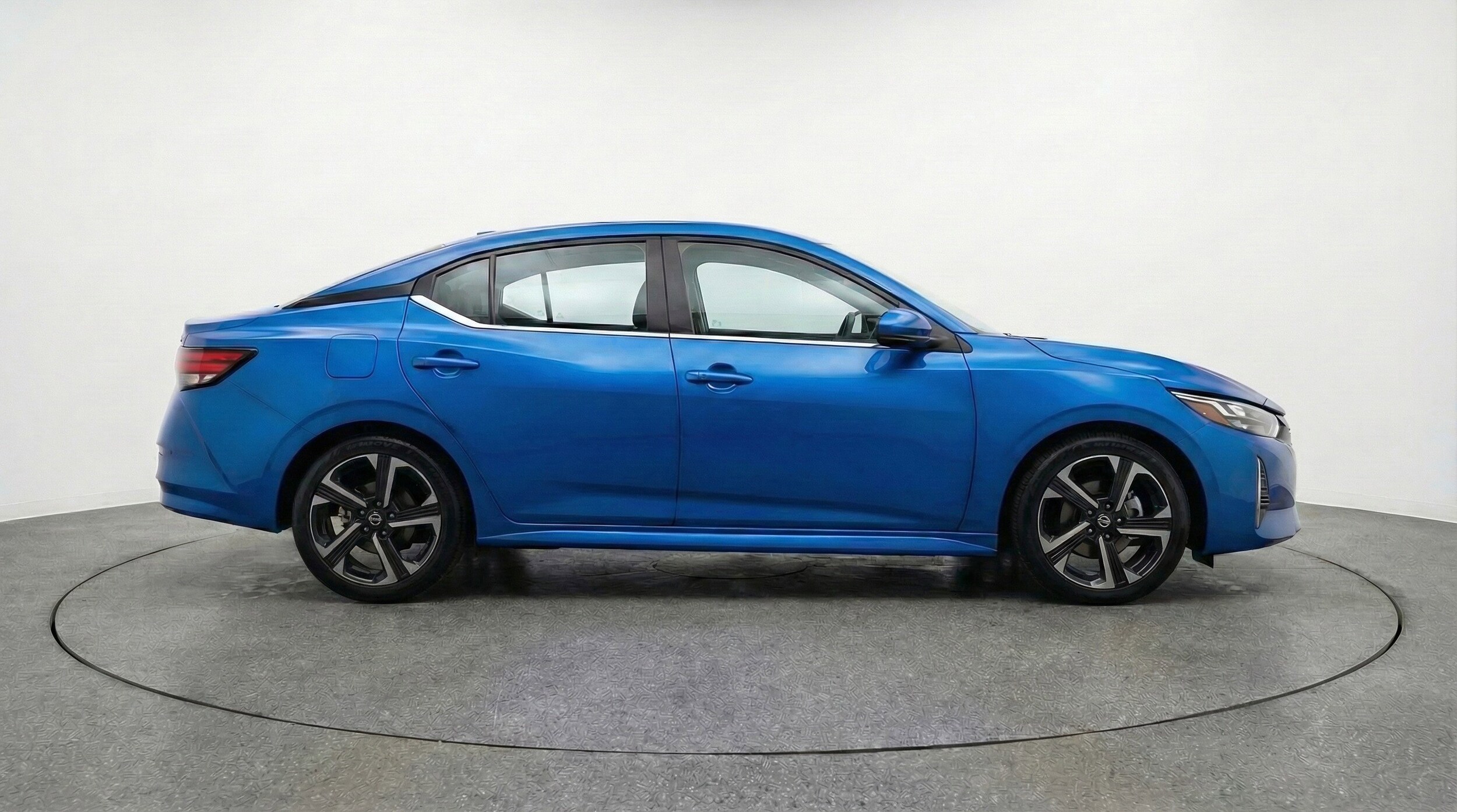 Thumbnail: 2025 Nissan Sentra - 11