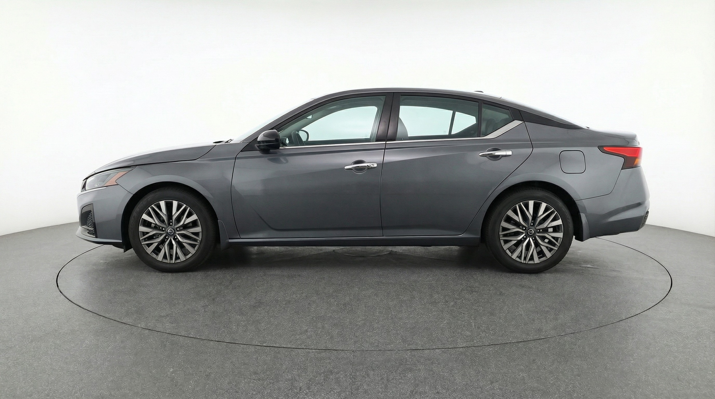 Thumbnail: 2025 Nissan Altima - 4