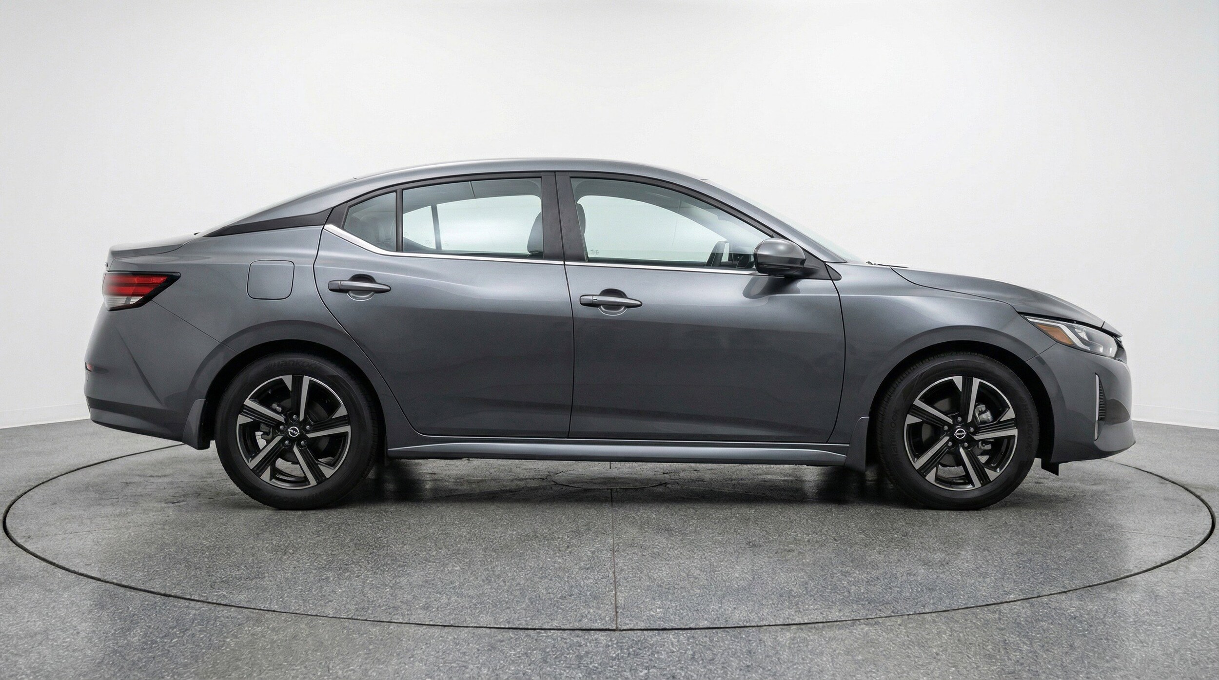 Thumbnail: 2025 Nissan Sentra - 11
