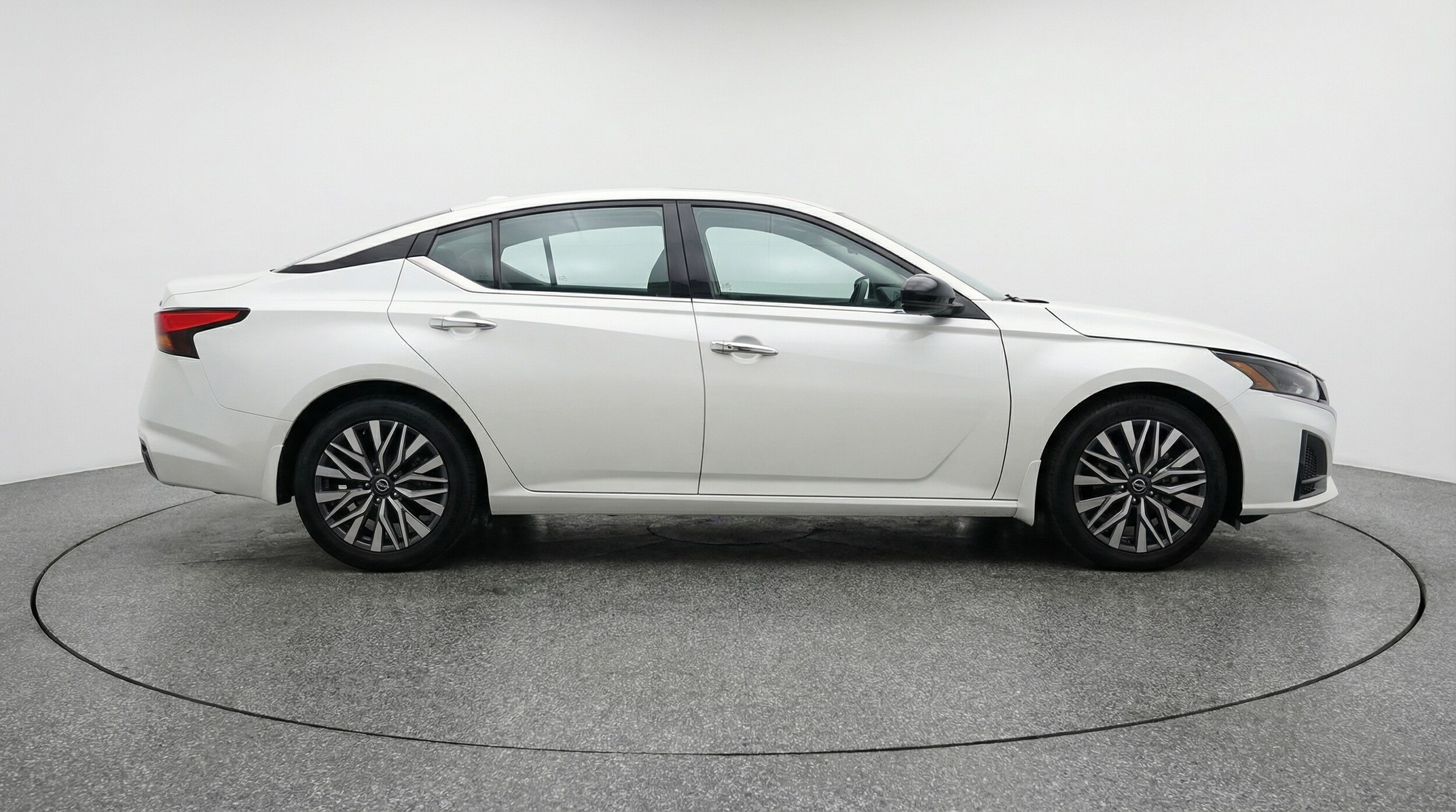 Thumbnail: 2025 Nissan Altima - 8