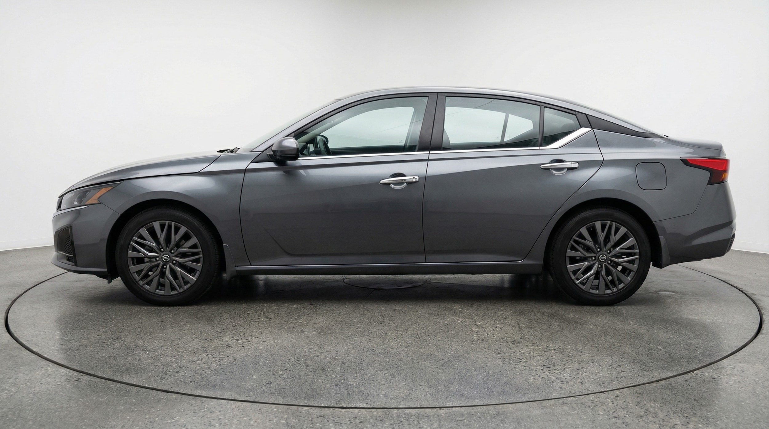 Thumbnail: 2025 Nissan Altima - 4