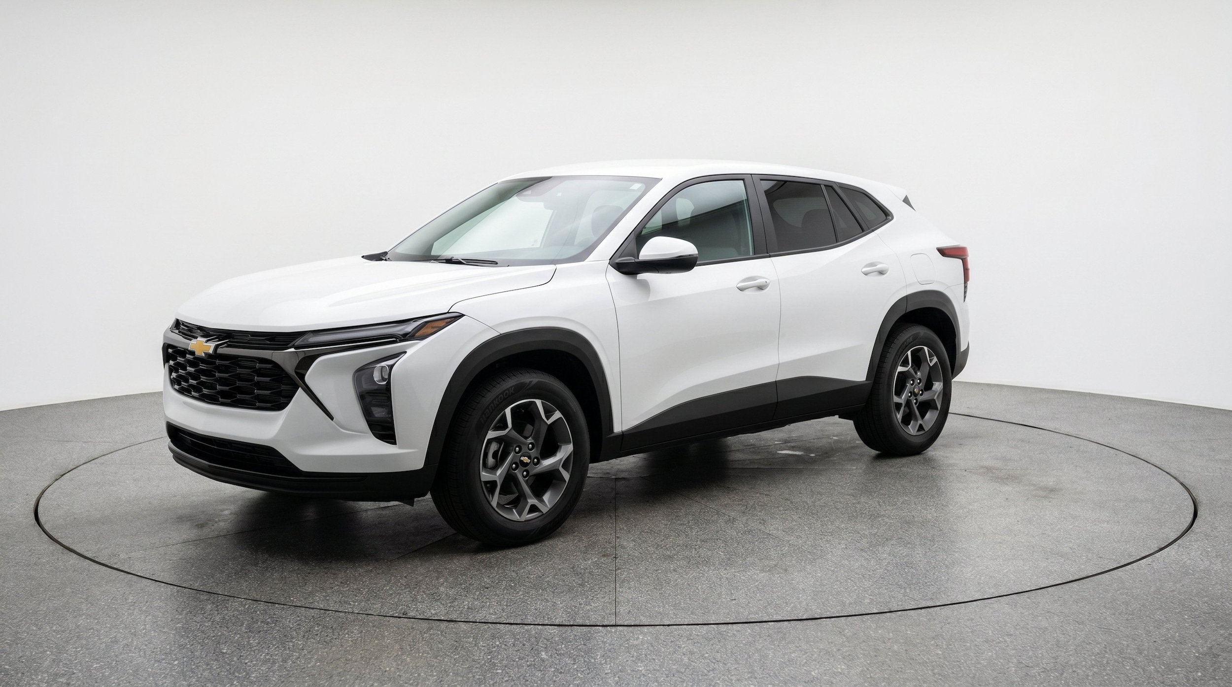 Thumbnail: 2025 Chevrolet Trax - 3
