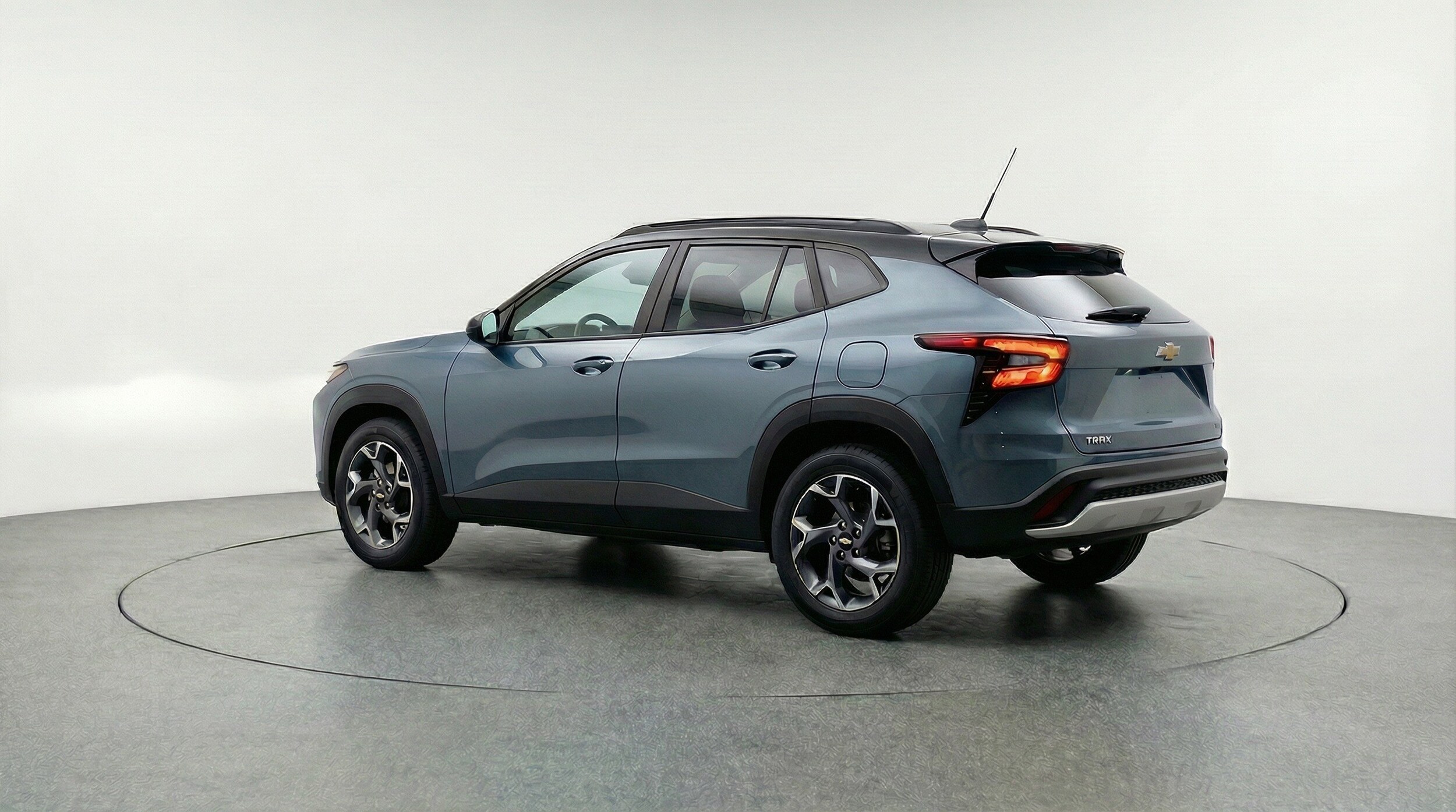 Thumbnail: 2025 Chevrolet Trax - 6