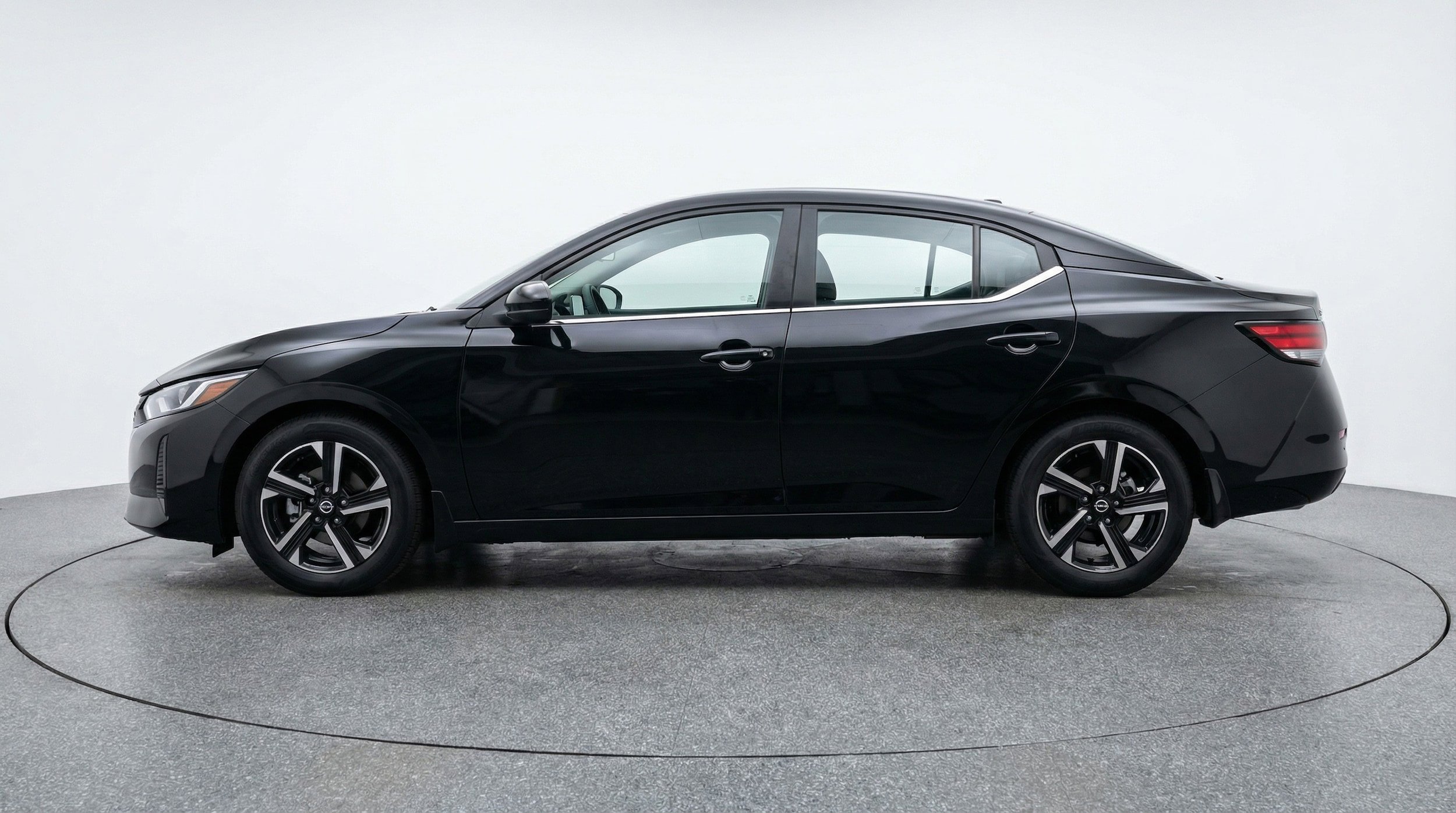Thumbnail: 2025 Nissan Sentra - 4