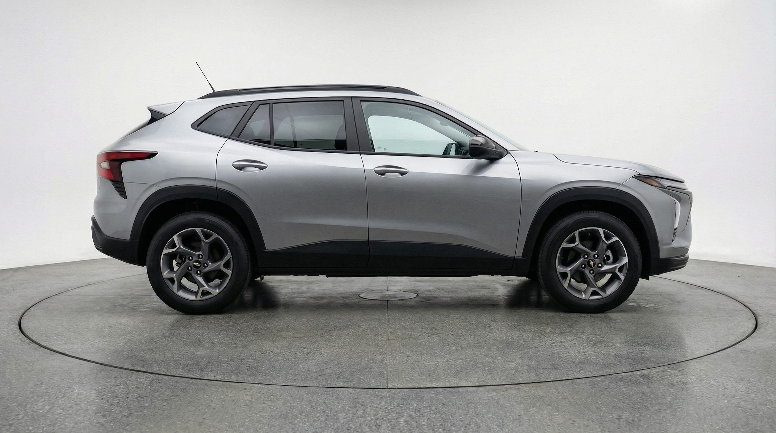 Thumbnail: 2025 Chevrolet Trax - 8