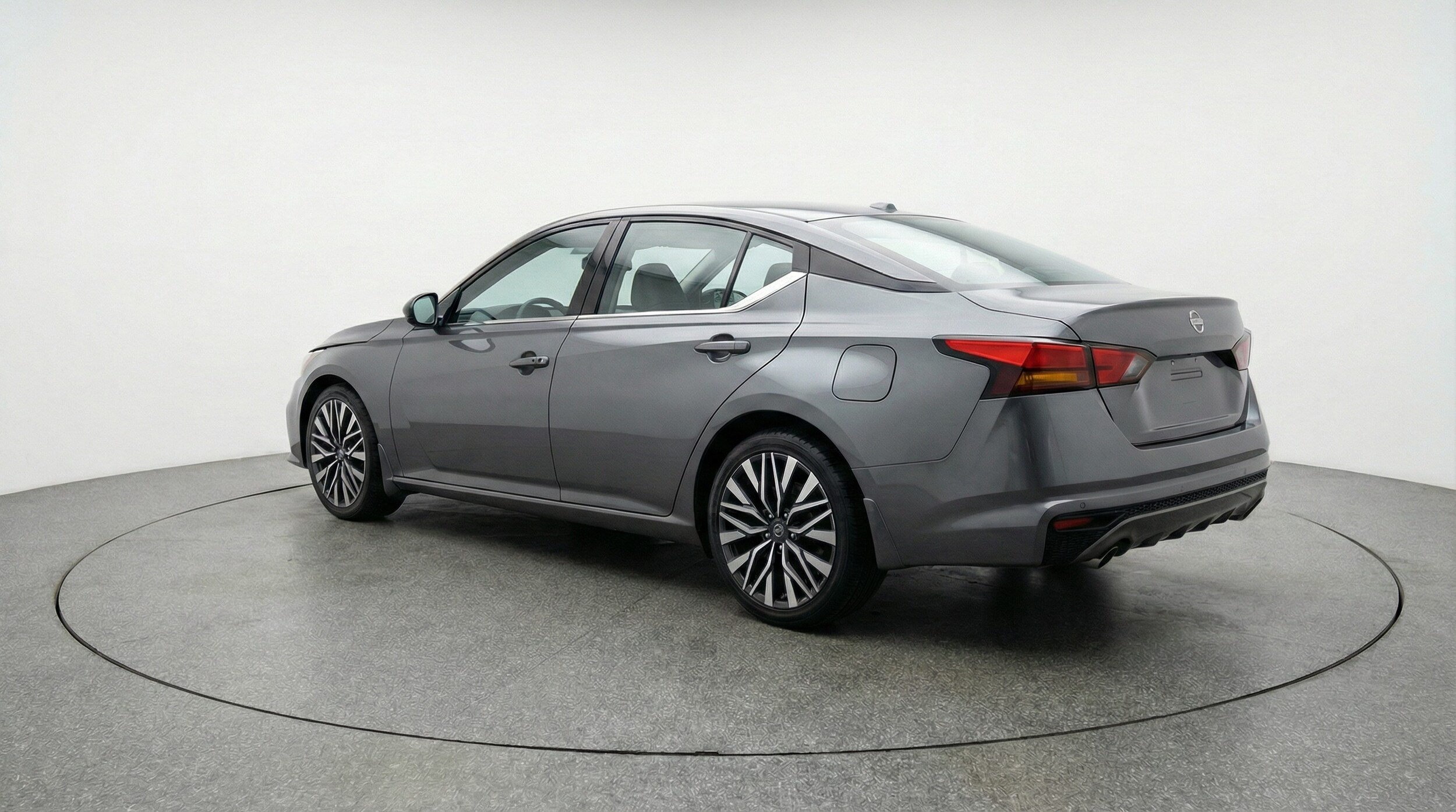 Thumbnail: 2025 Nissan Altima - 5