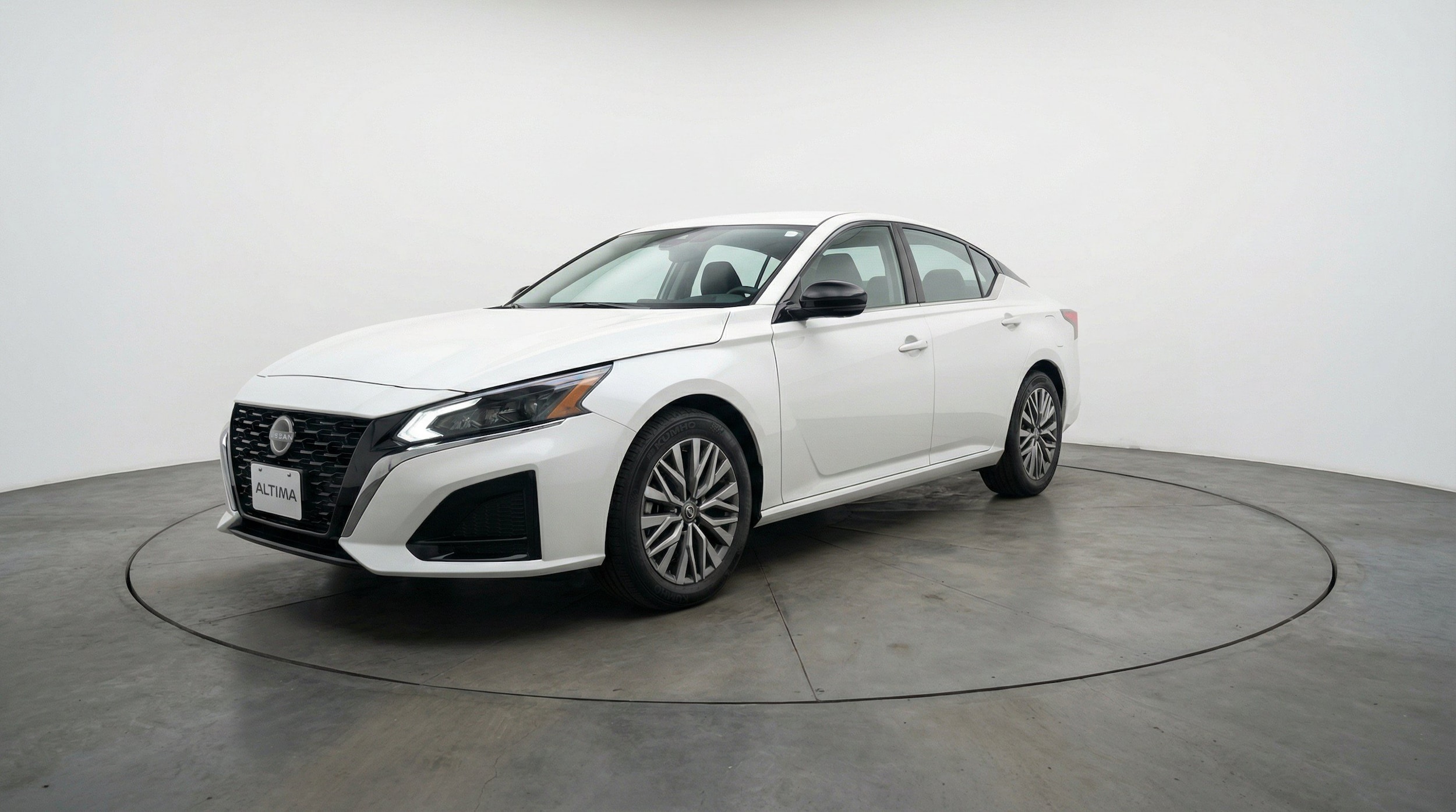 Thumbnail: 2025 Nissan Altima - 3