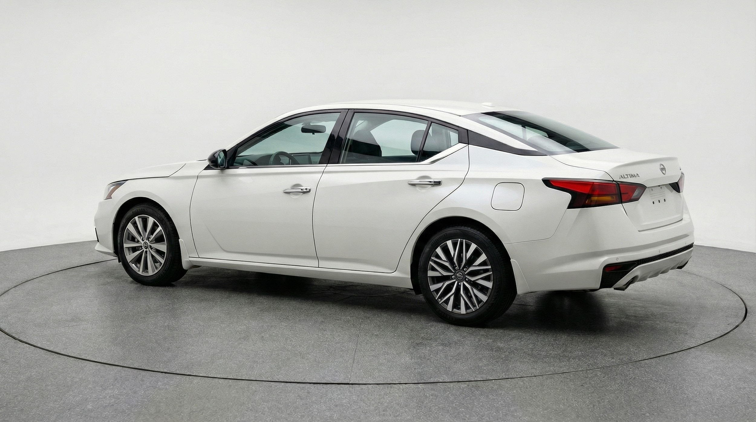 Thumbnail: 2025 Nissan Altima - 5