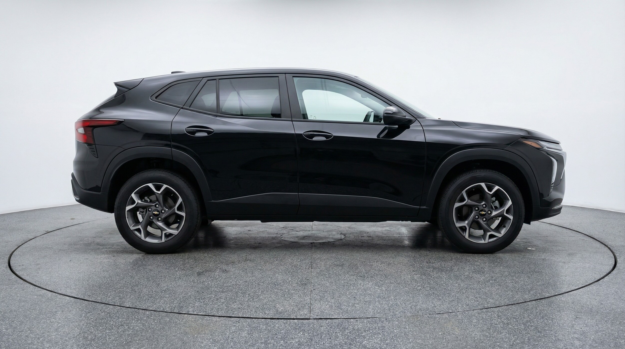 Thumbnail: 2025 Chevrolet Trax - 8